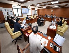 교육위원회, 2026년도 수시분(2차) 울산광역시교육비특별회계 소관 공유재산관리계획안 등 심사