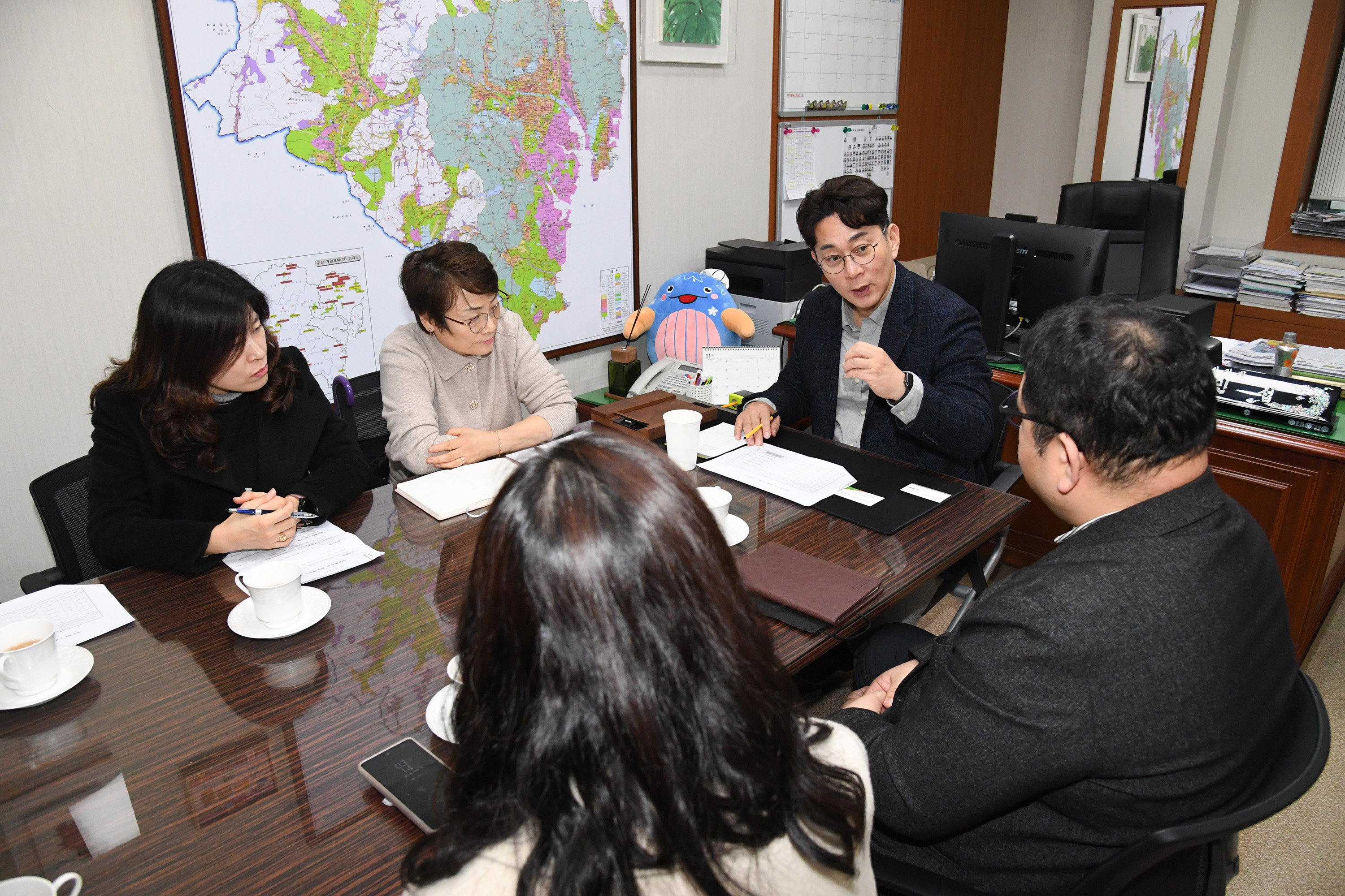 방인섭 환경복지부위원장, 가족센터 사회복지시설 종사자들과 처우개선수당 관련 간담회2