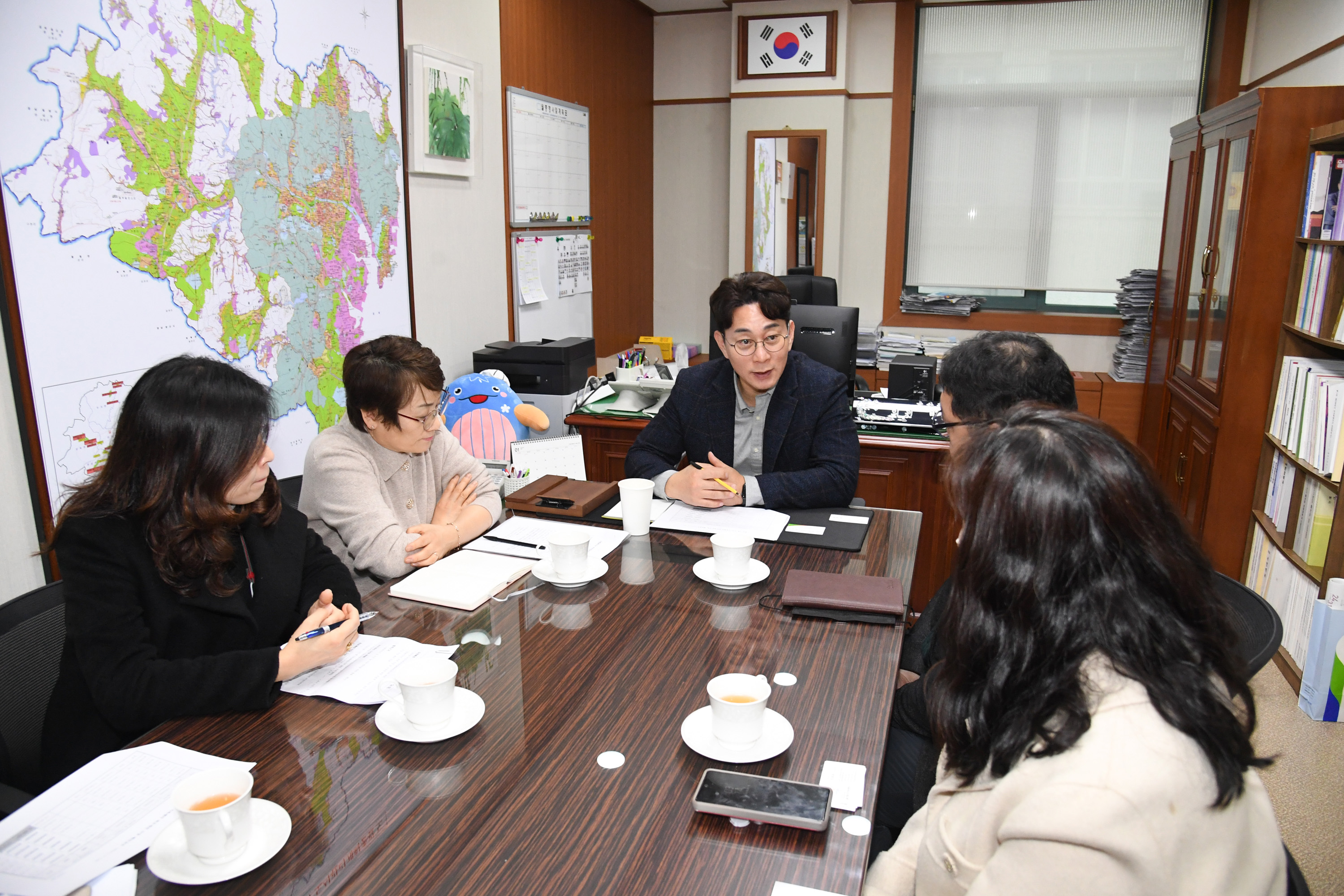 방인섭 환경복지부위원장, 가족센터 사회복지시설 종사자들과 처우개선수당 관련 간담회5