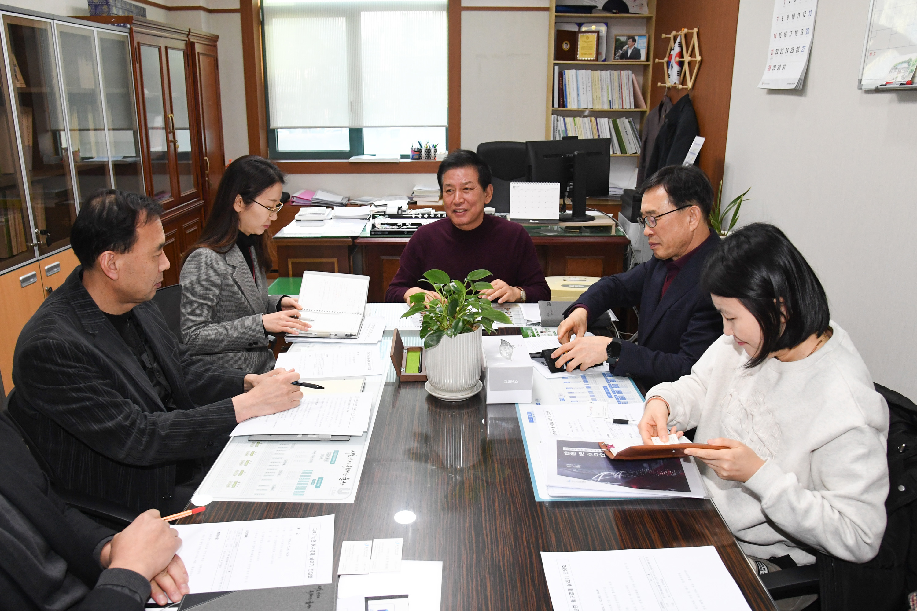 홍유준 의원, 동구경제 살리기 위한 정책토론회 사전 간담회2