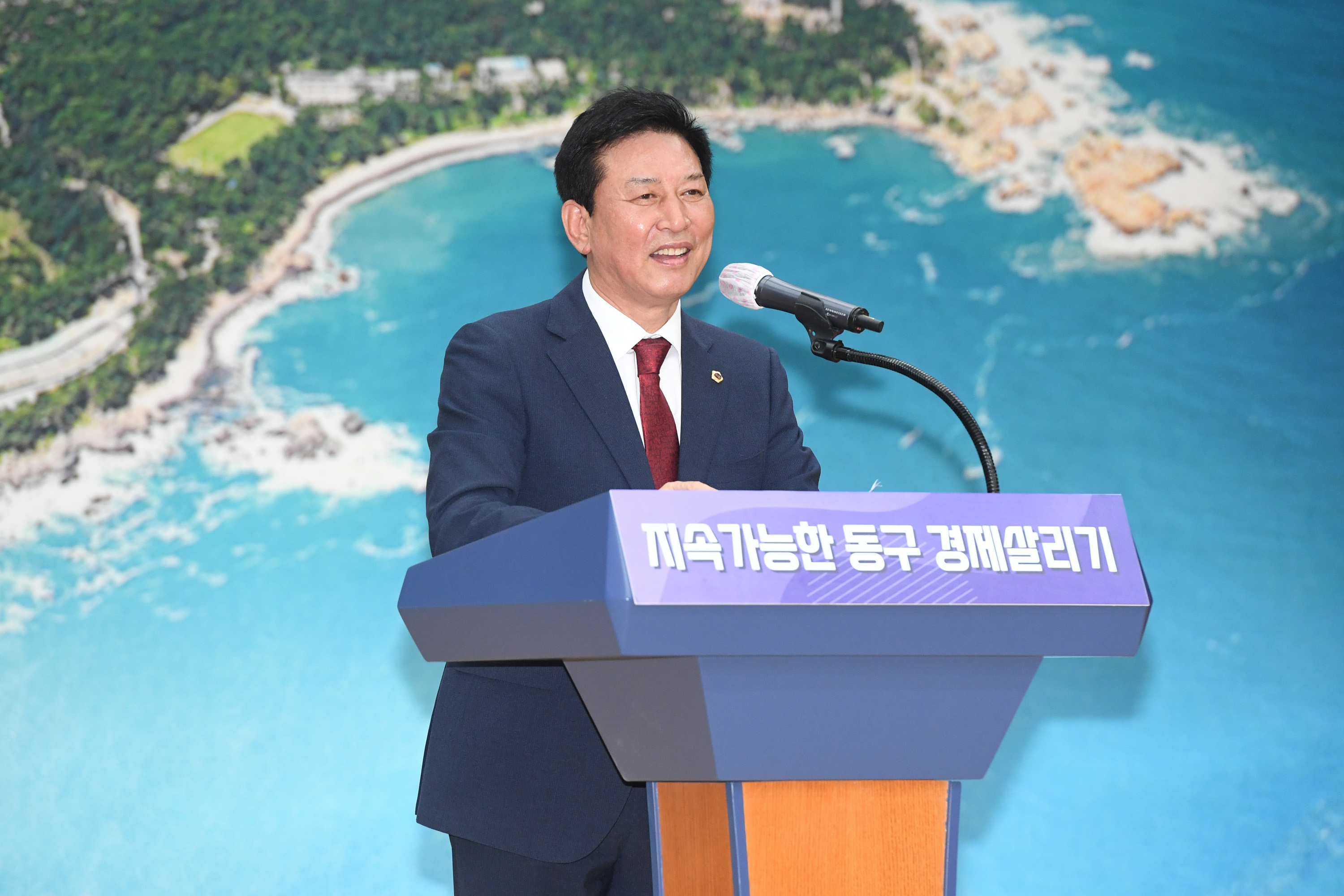 홍유준 의원, 지속가능한 동구 경제살리기 정책토론회3