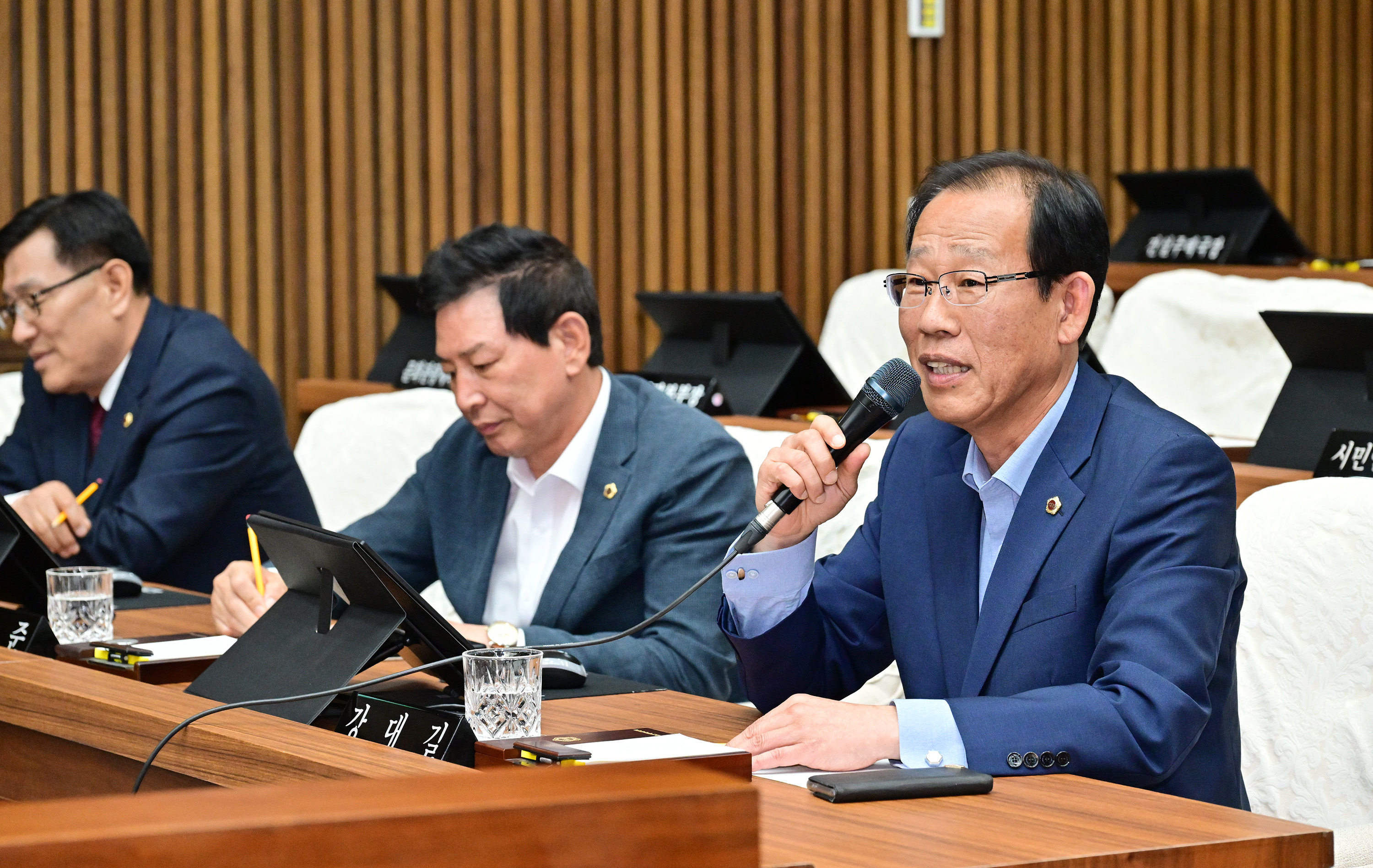 청운고등학교, 의회 본회의장 견학 10