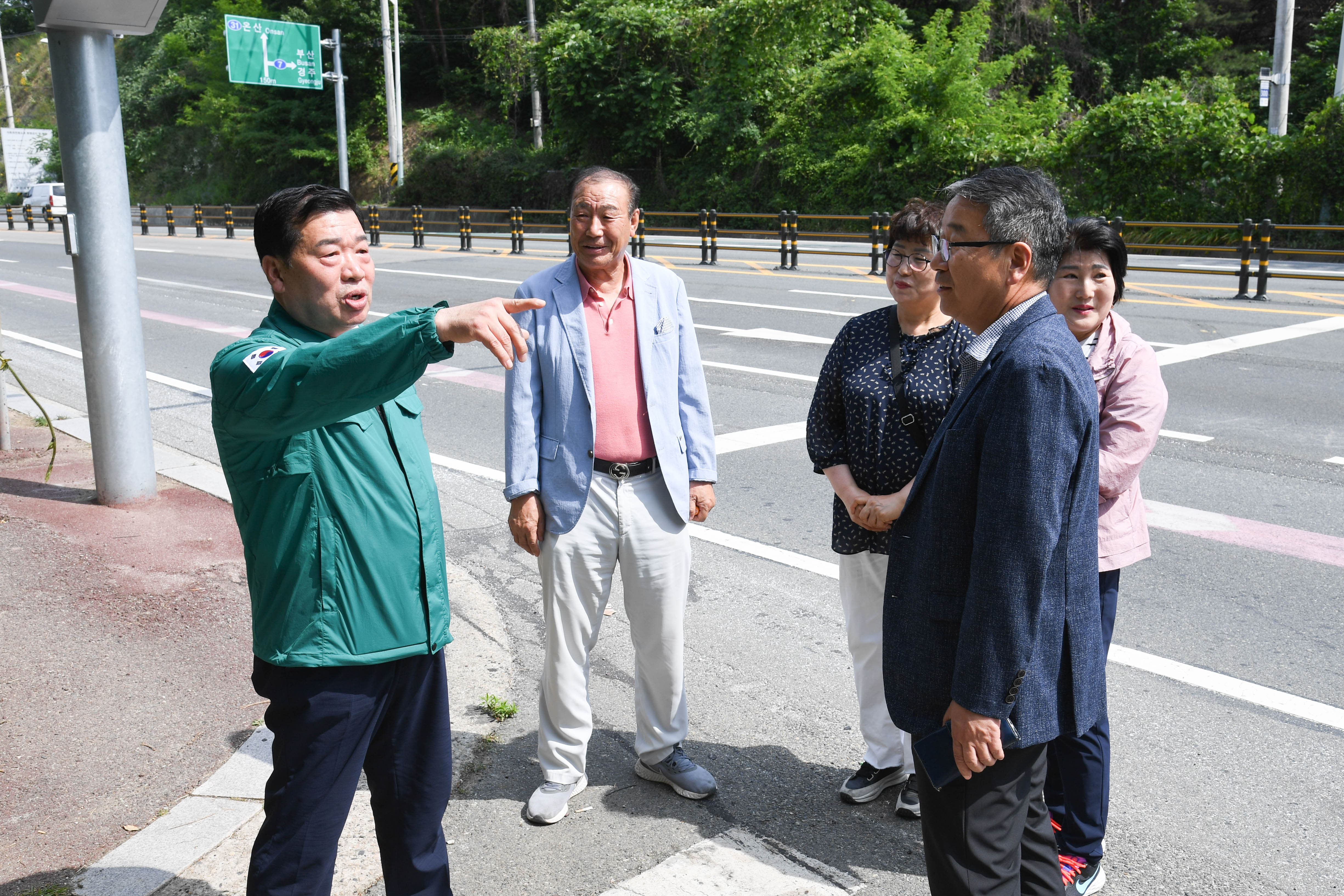 이장걸 예산결산특별위원장, 옥동 윗갈티마을앞 교차로 민원현장 방문7