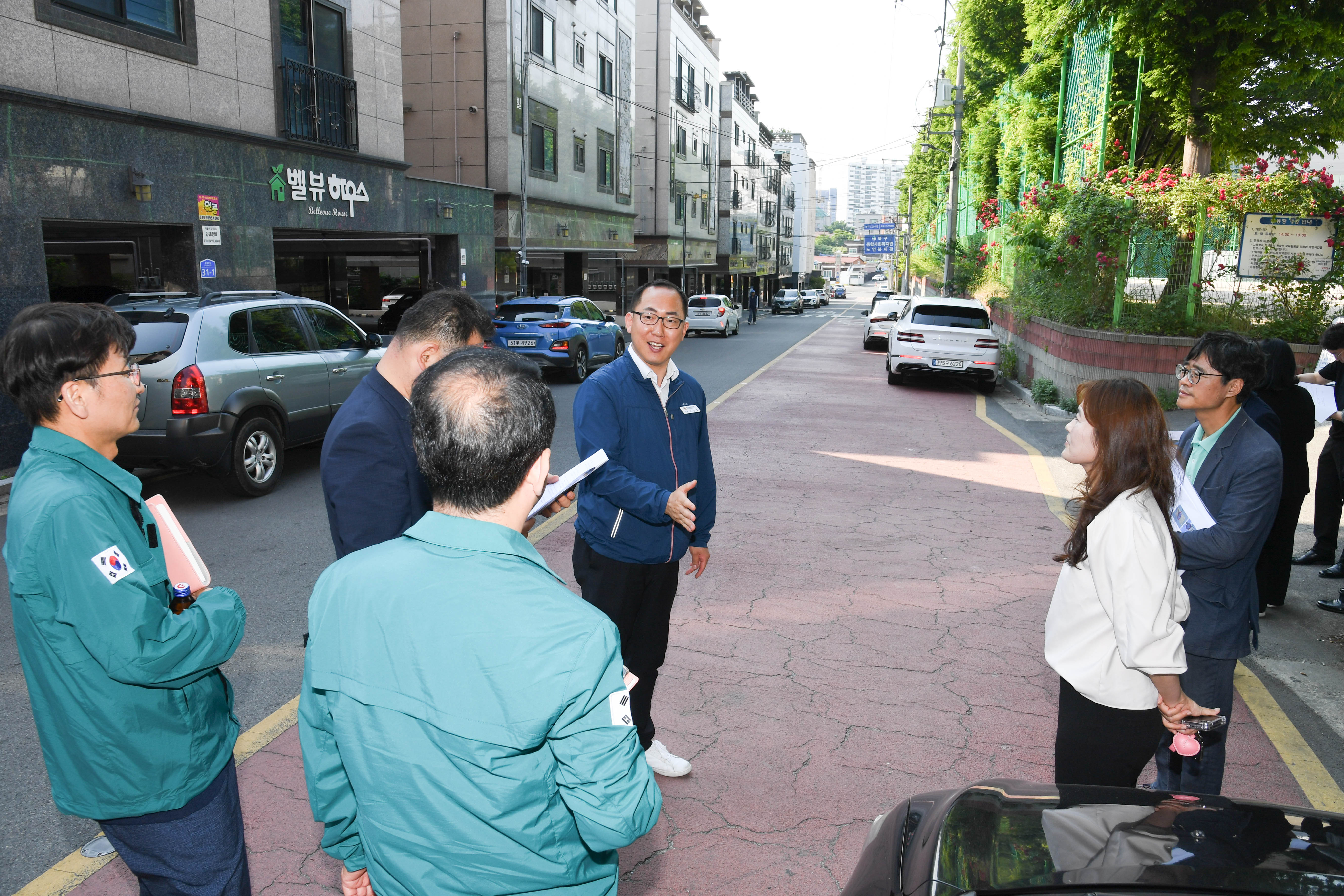 손근호 의원, 호계고 후문 통학로 확보 방안 현장 민원 청취 간담회1