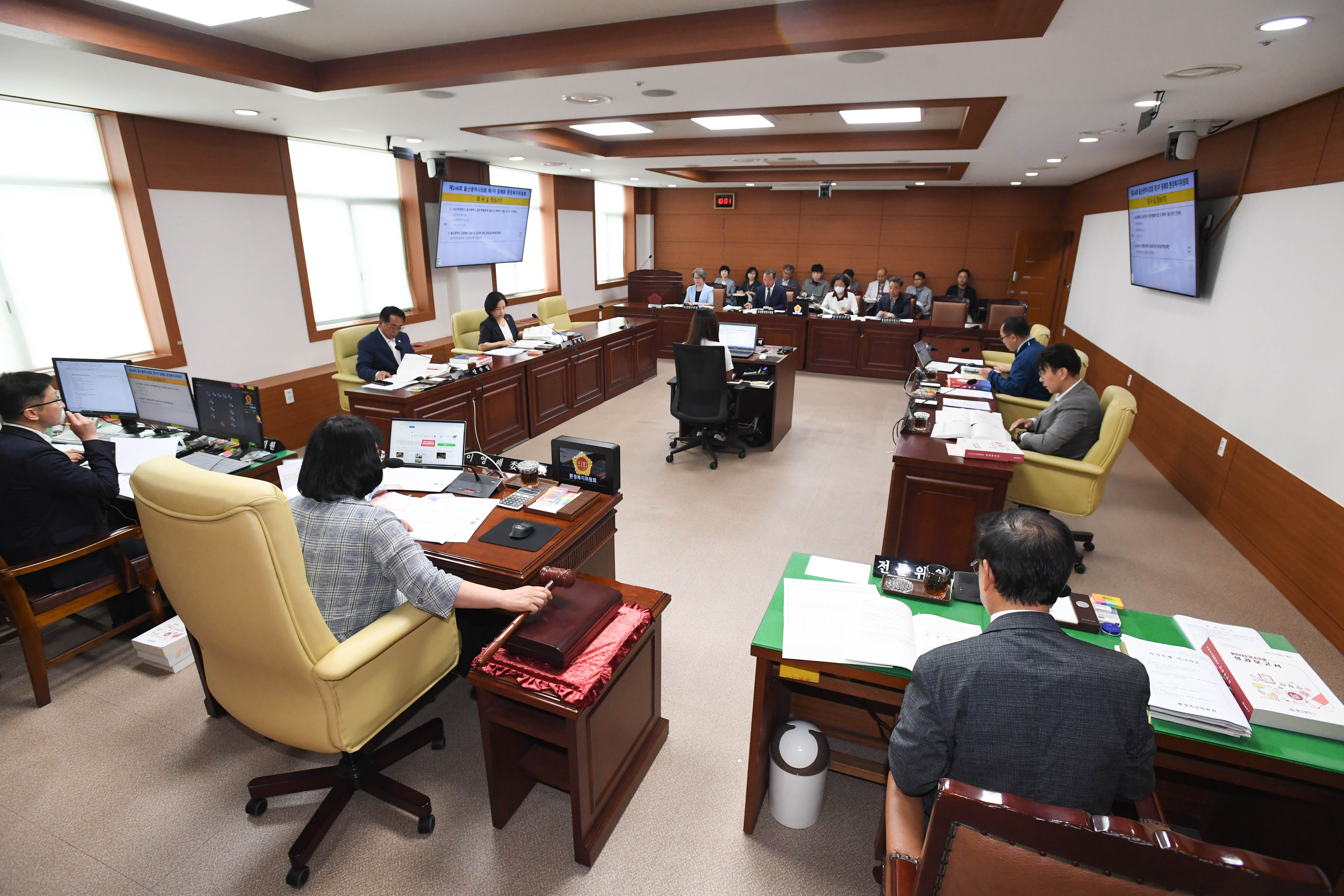 환경복지위원회, 보건환경연구원, 시민건강국 소관 일반‧특별회계 결산 및 예비비지출 승인의 건 2