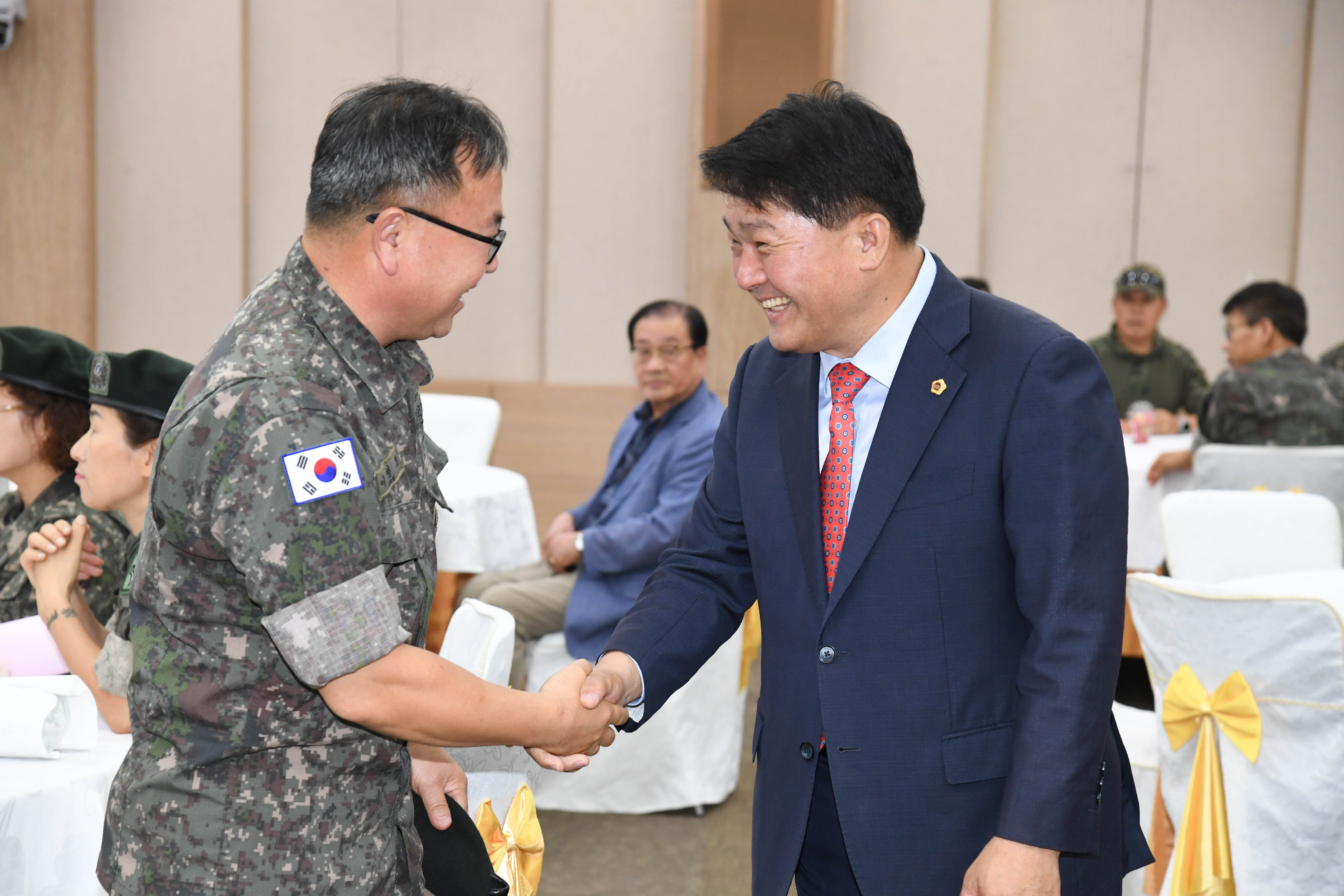 이성룡 의장, 중구여성예비군소대 창설 1주년 기념식2