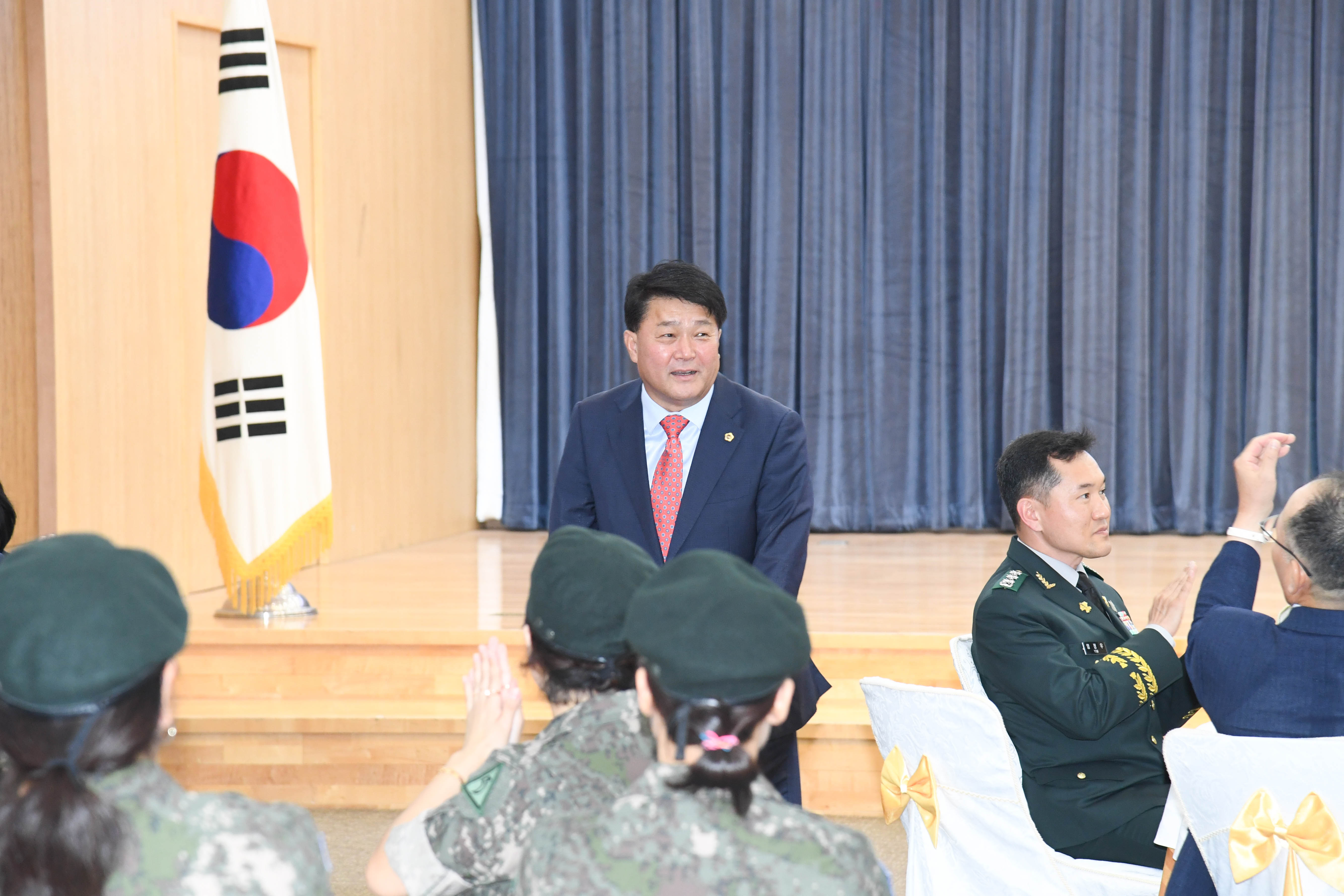 이성룡 의장, 중구여성예비군소대 창설 1주년 기념식4