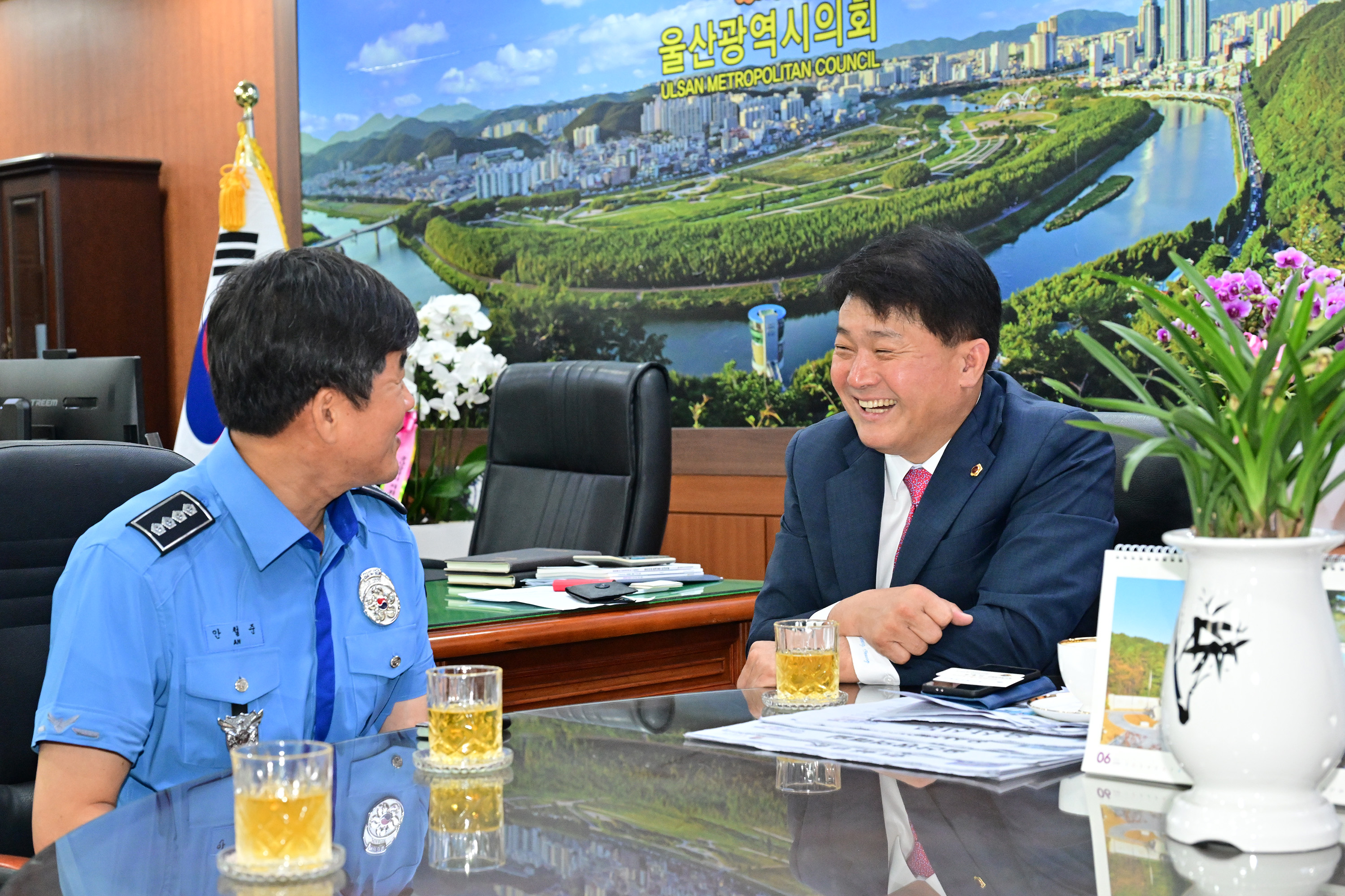 안철준 신임 울산해양경찰서장 의장실 내방2