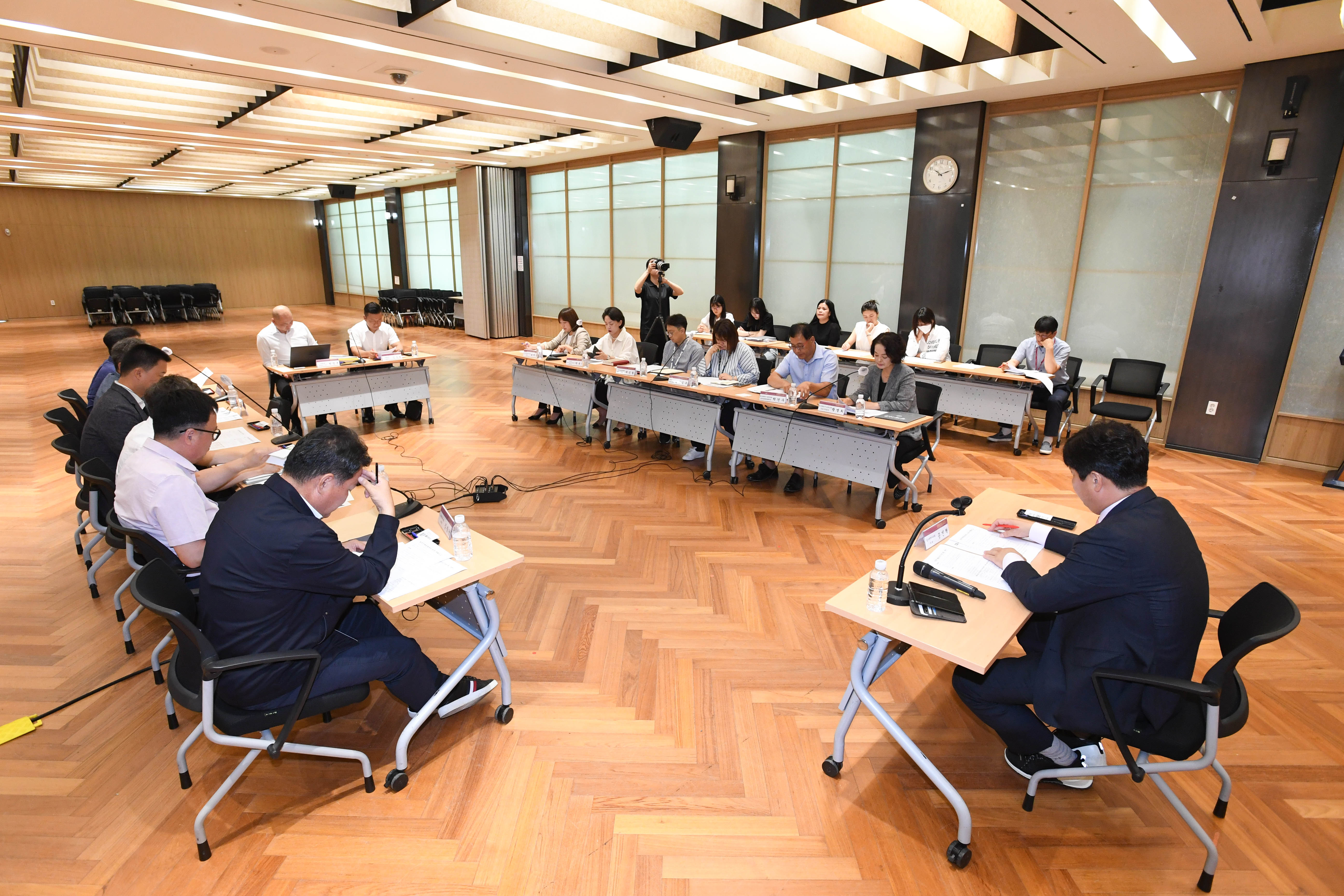 공진혁 의회운영위원장, 울산 과수농가 농번기 인력지원관련 정책간담회10