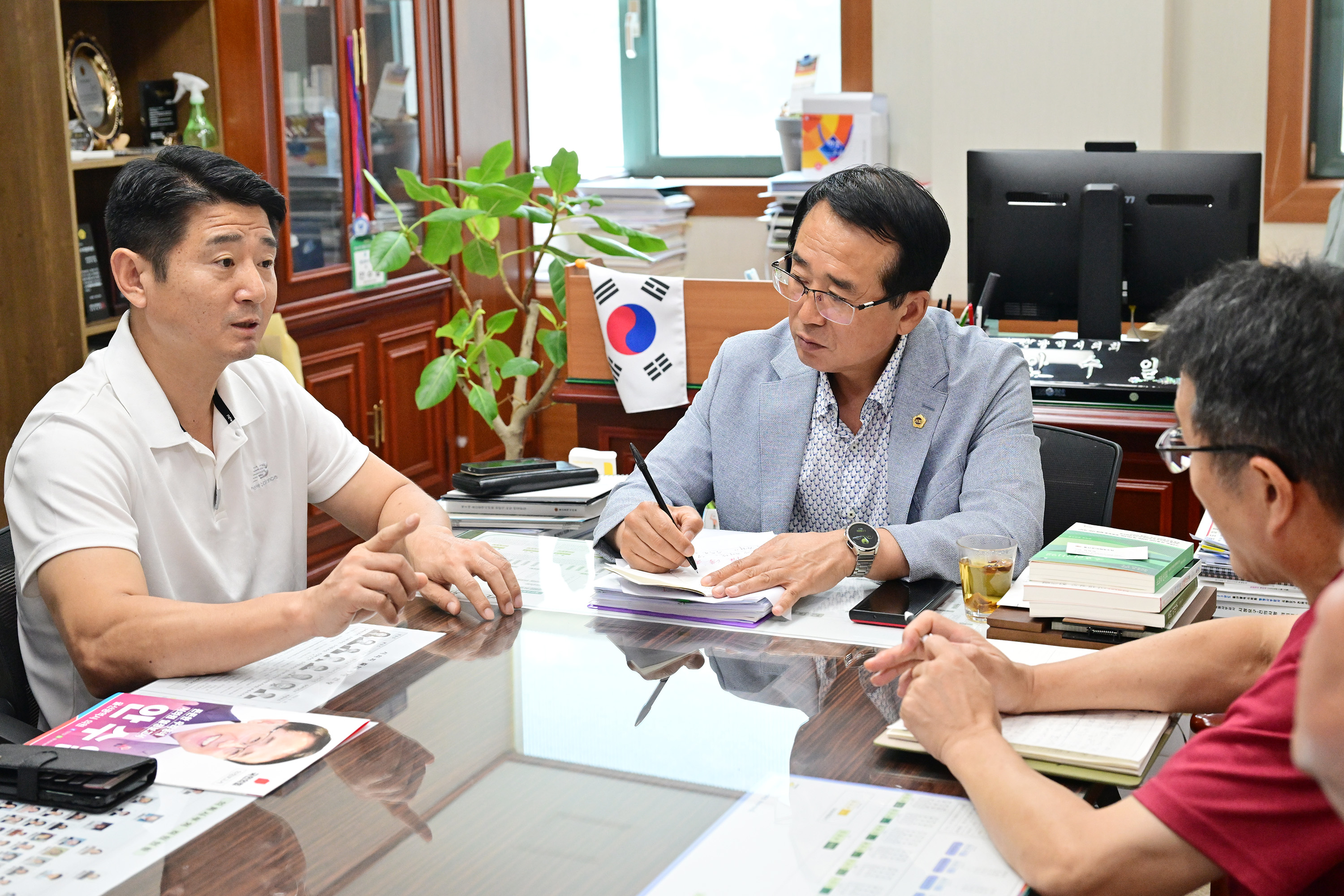 안수일 의원, 지역 소상공인연합회와 배달앱 수수료 인상 대응책 논의 간담회2