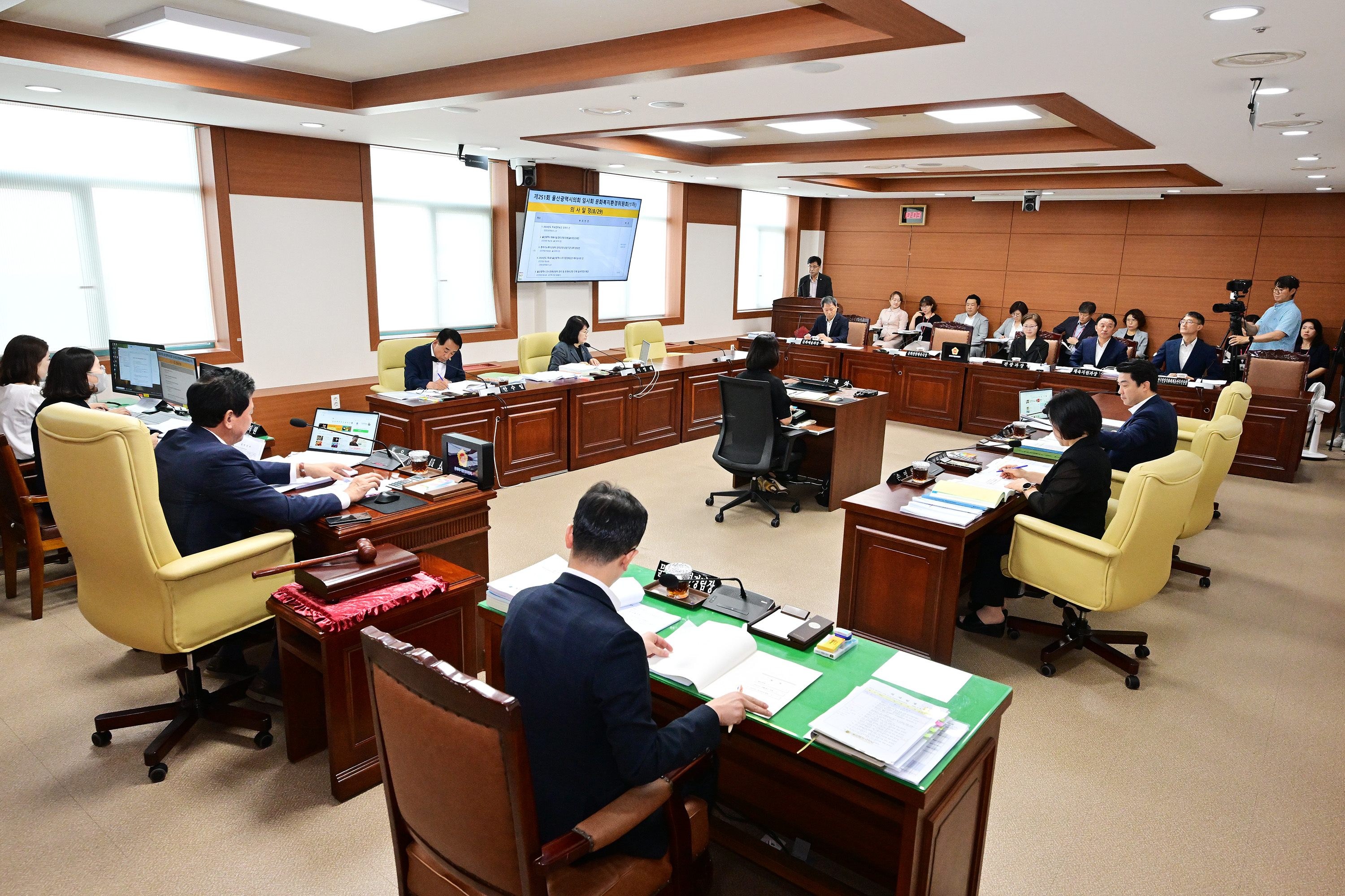 문화복지환경위원회, 문화관광체육국 소관 추가경정예산안 및 조례안 심사1