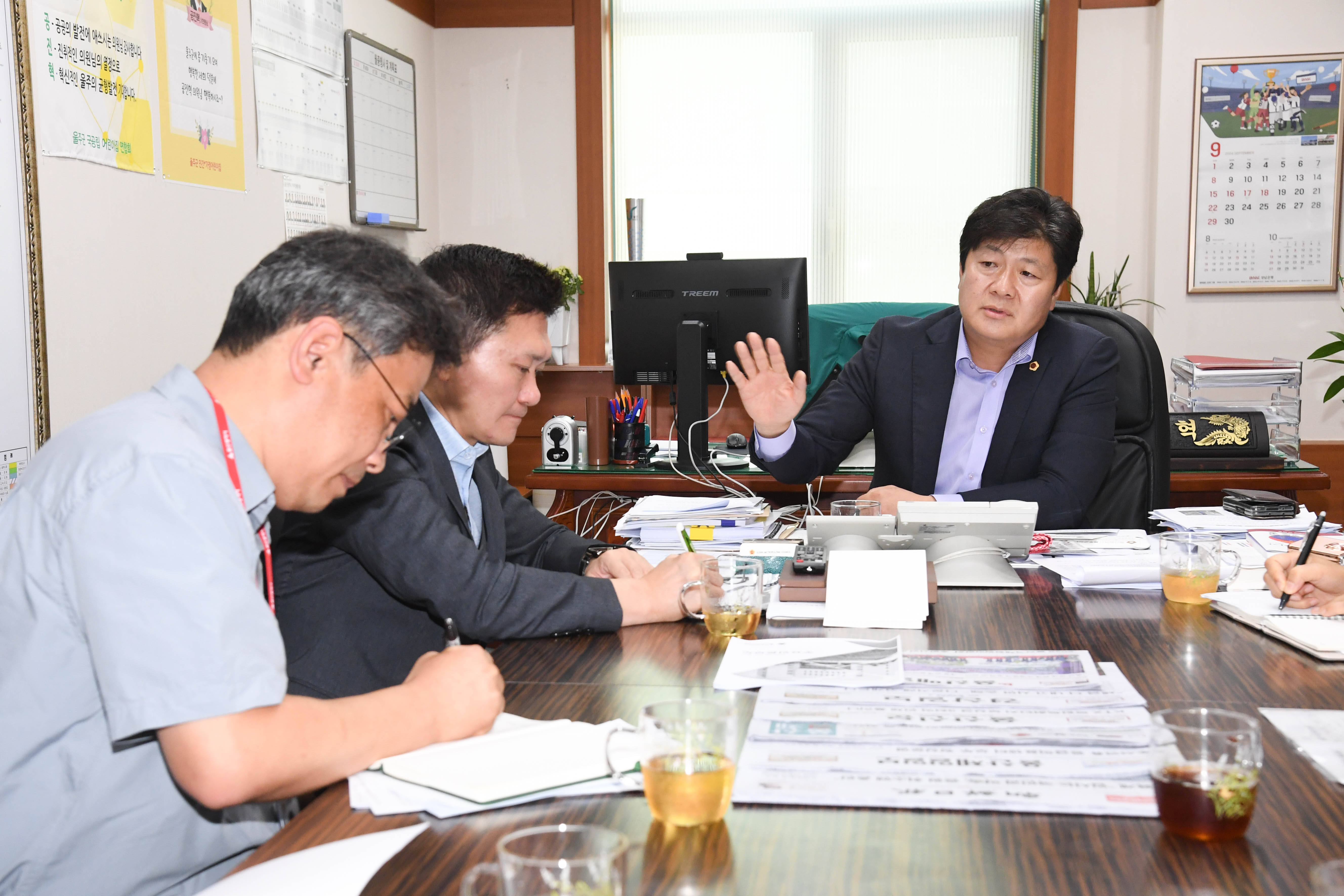 공진혁 의회운영위원장, 임시숙소 용도 가설건축물 축조 관련 관계부서 협의 간담회6