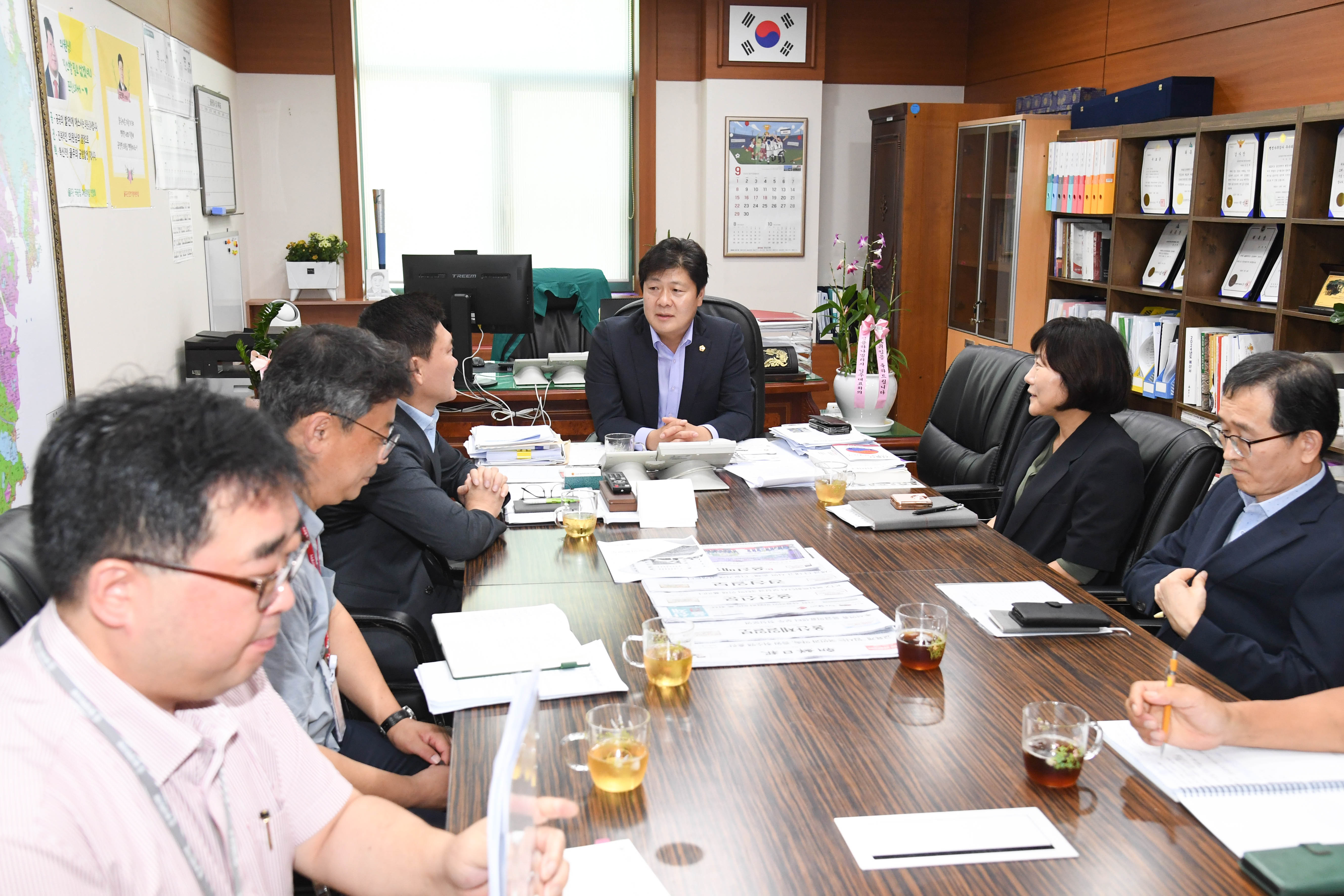 공진혁 의회운영위원장, 임시숙소 용도 가설건축물 축조 관련 관계부서 협의 간담회7