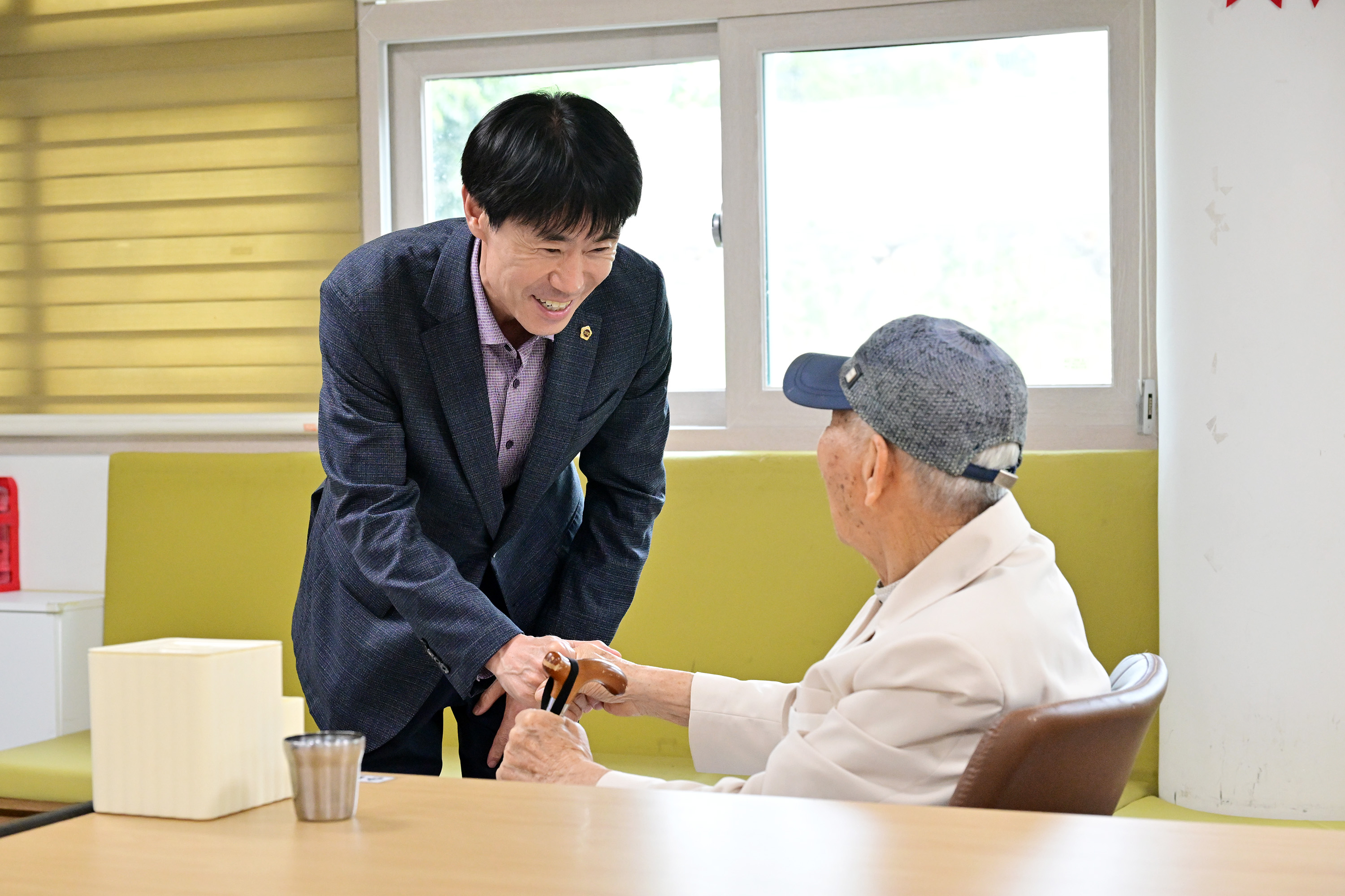 백현조 산업건설위원장·문석주·손근호 의원, 추석맞이 사회복지시설 위문5