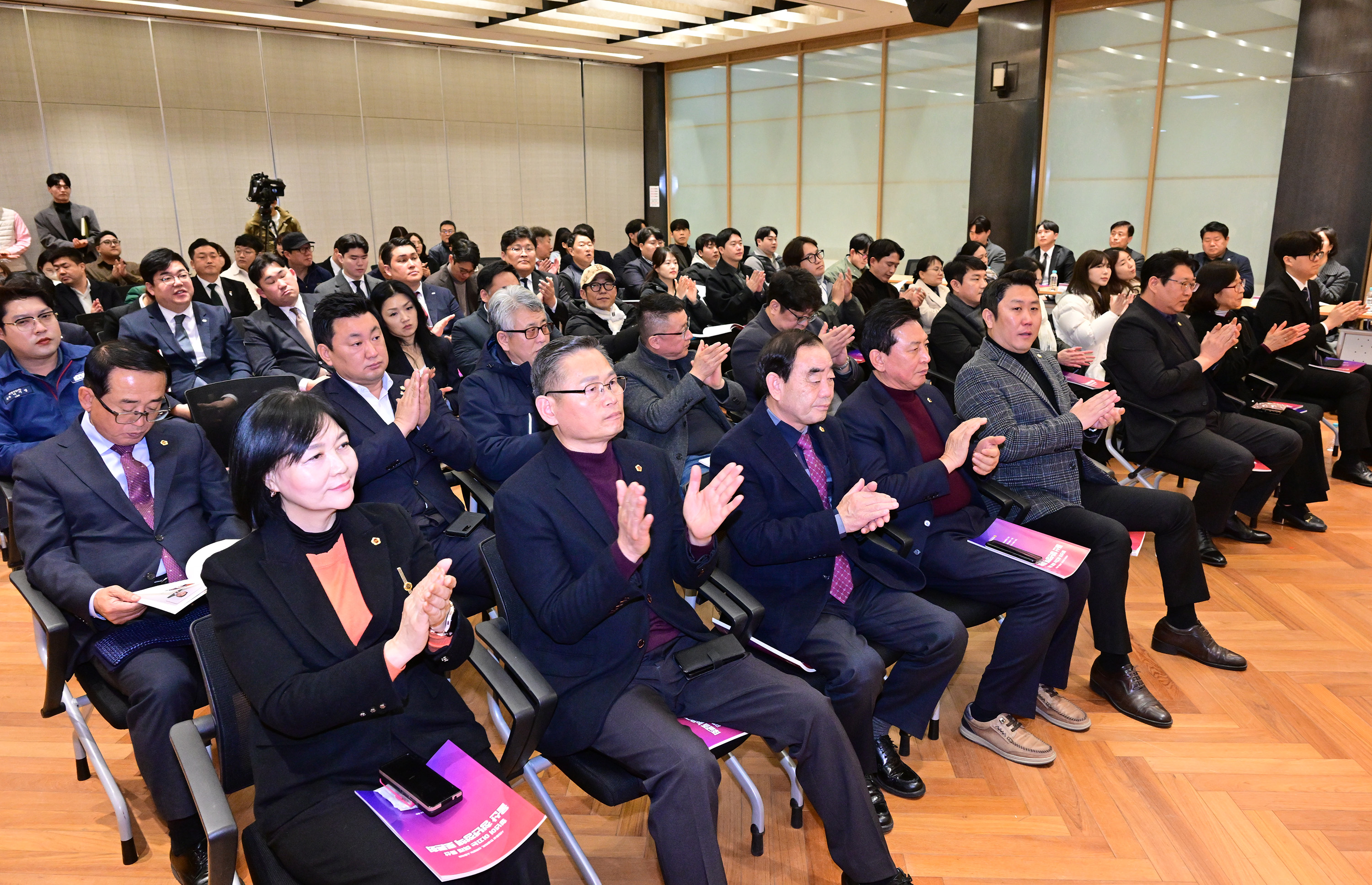 김수종 부의장, 청년이 이끄는 미래 울산·울산 청년정책 토론회8