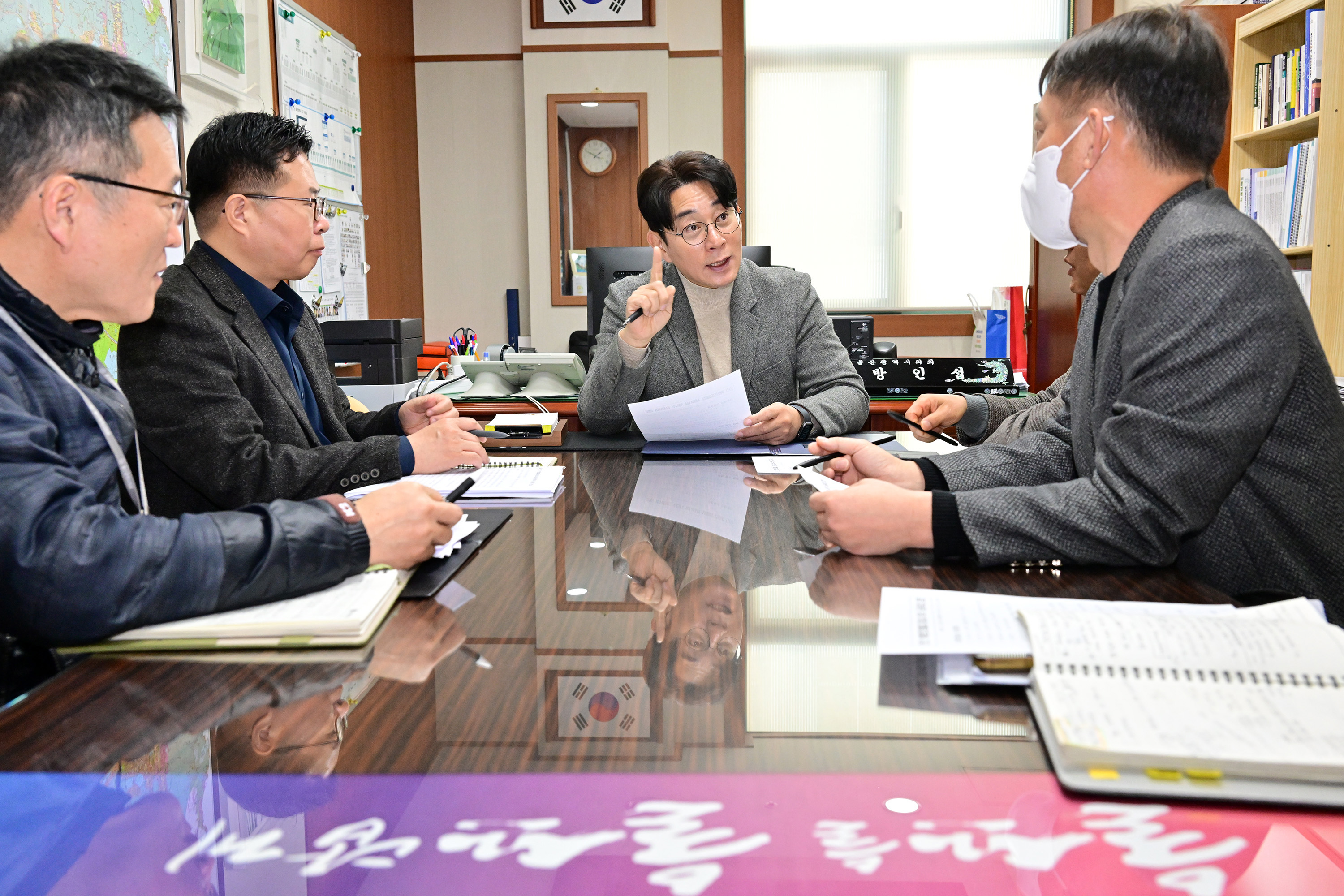 방인섭 의원, 해양오염물질 저장사업에 민간업체 진출가능성 모색 간담회1