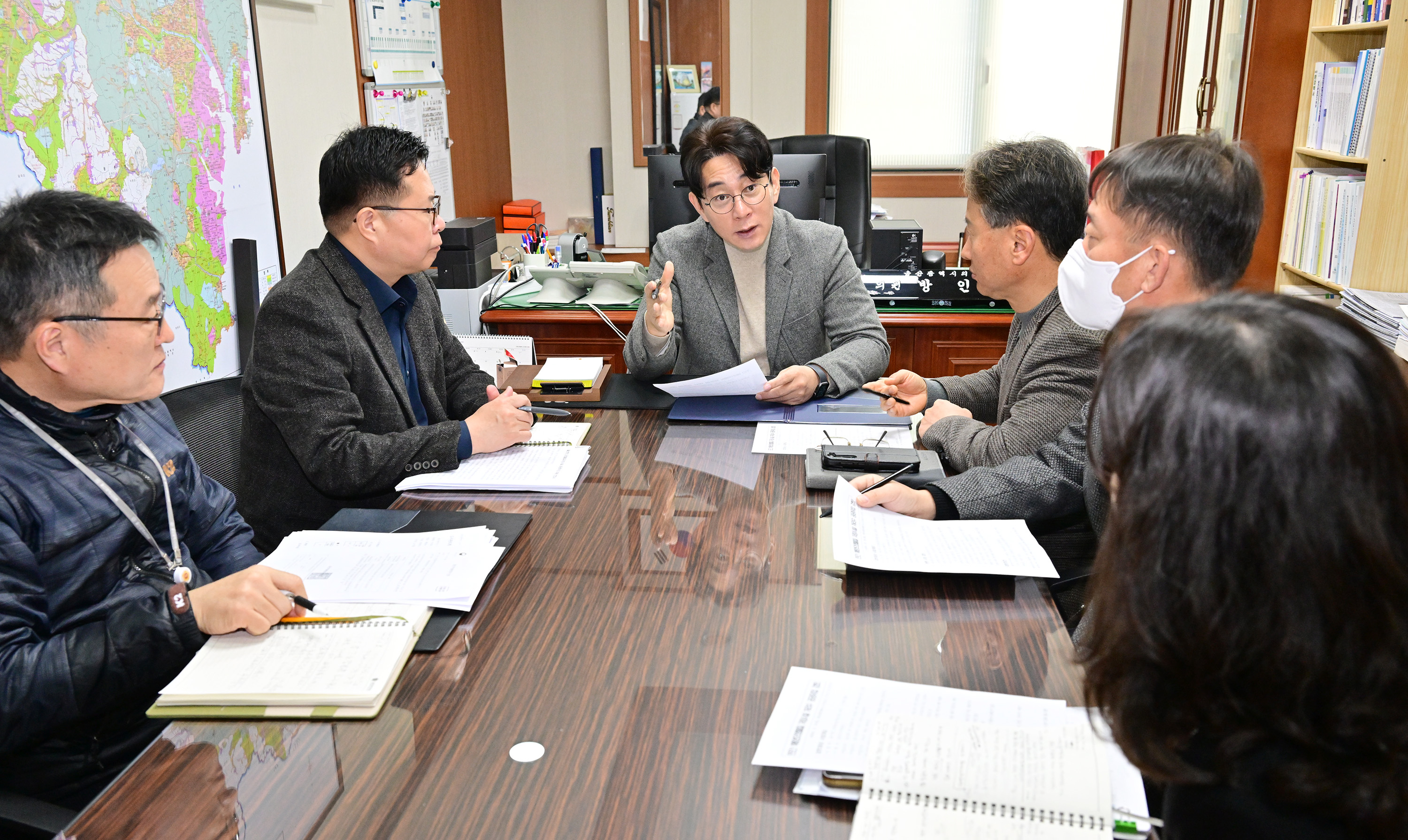 방인섭 의원, 해양오염물질 저장사업에 민간업체 진출가능성 모색 간담회5