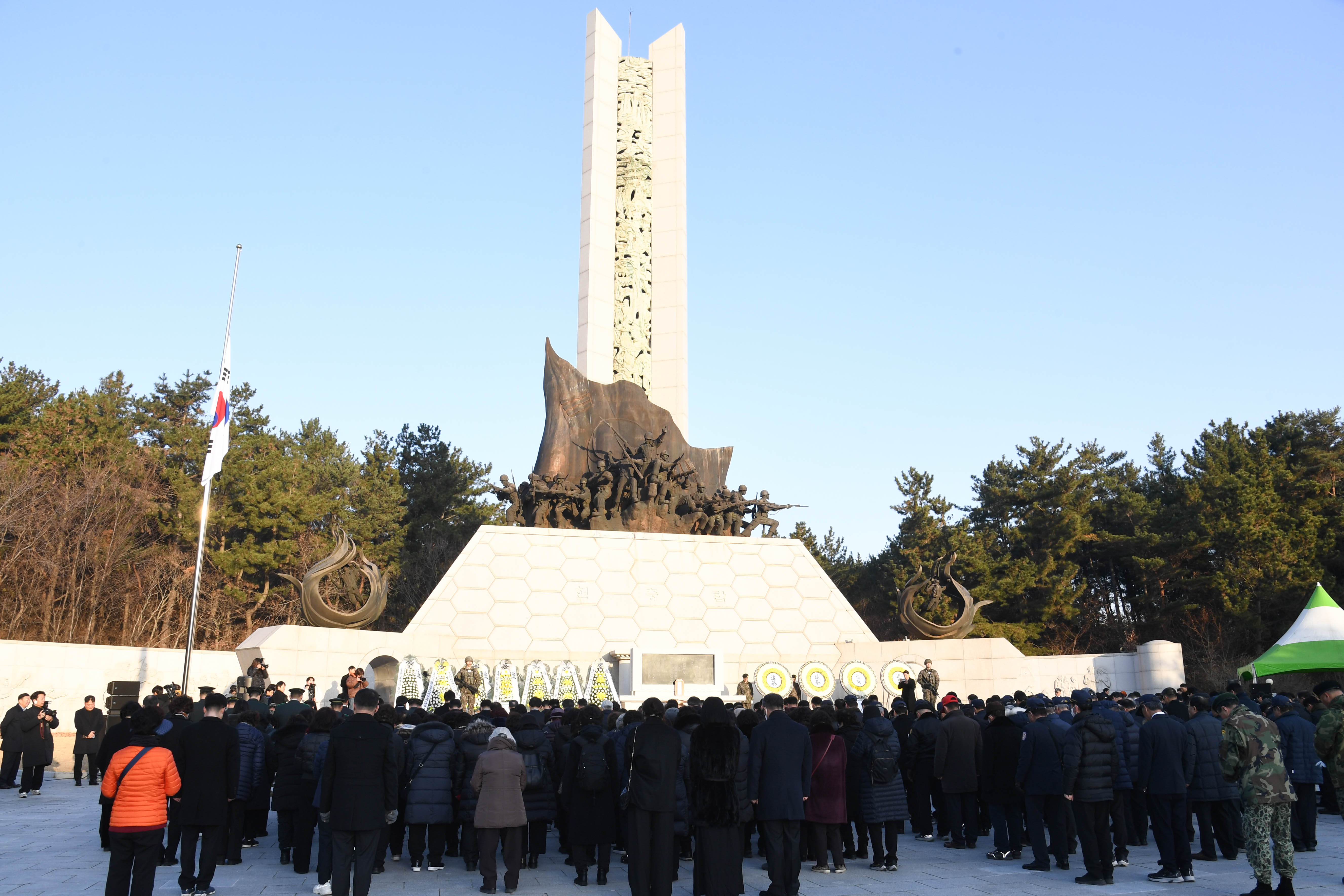 2025년 을사년(乙巳年) 새해 현충탑 참배7