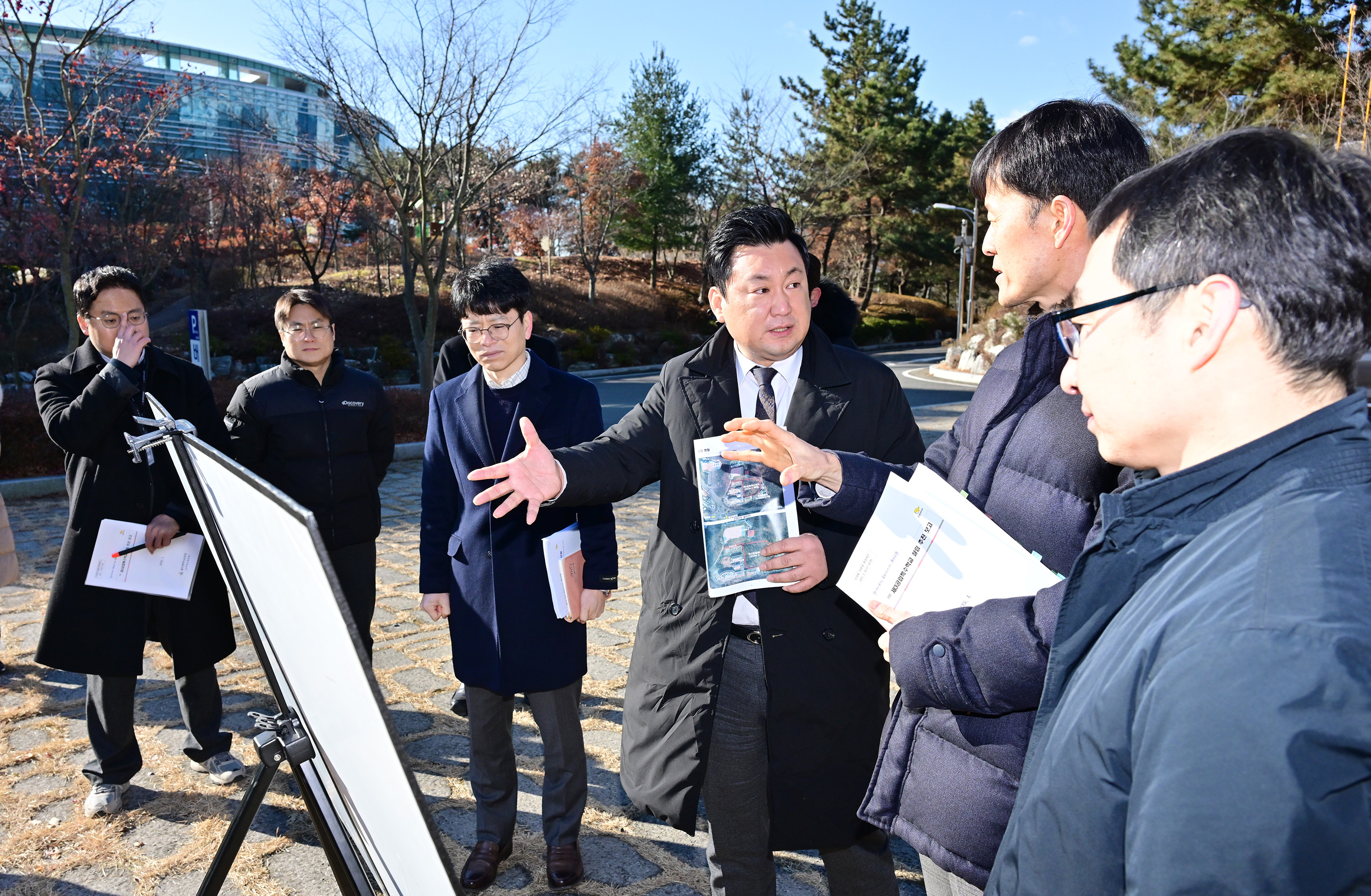 안대룡 교육위원장, 옥동 제3공립 특수학교 설립 예정지 및 관내 특수학교 현장점검 2