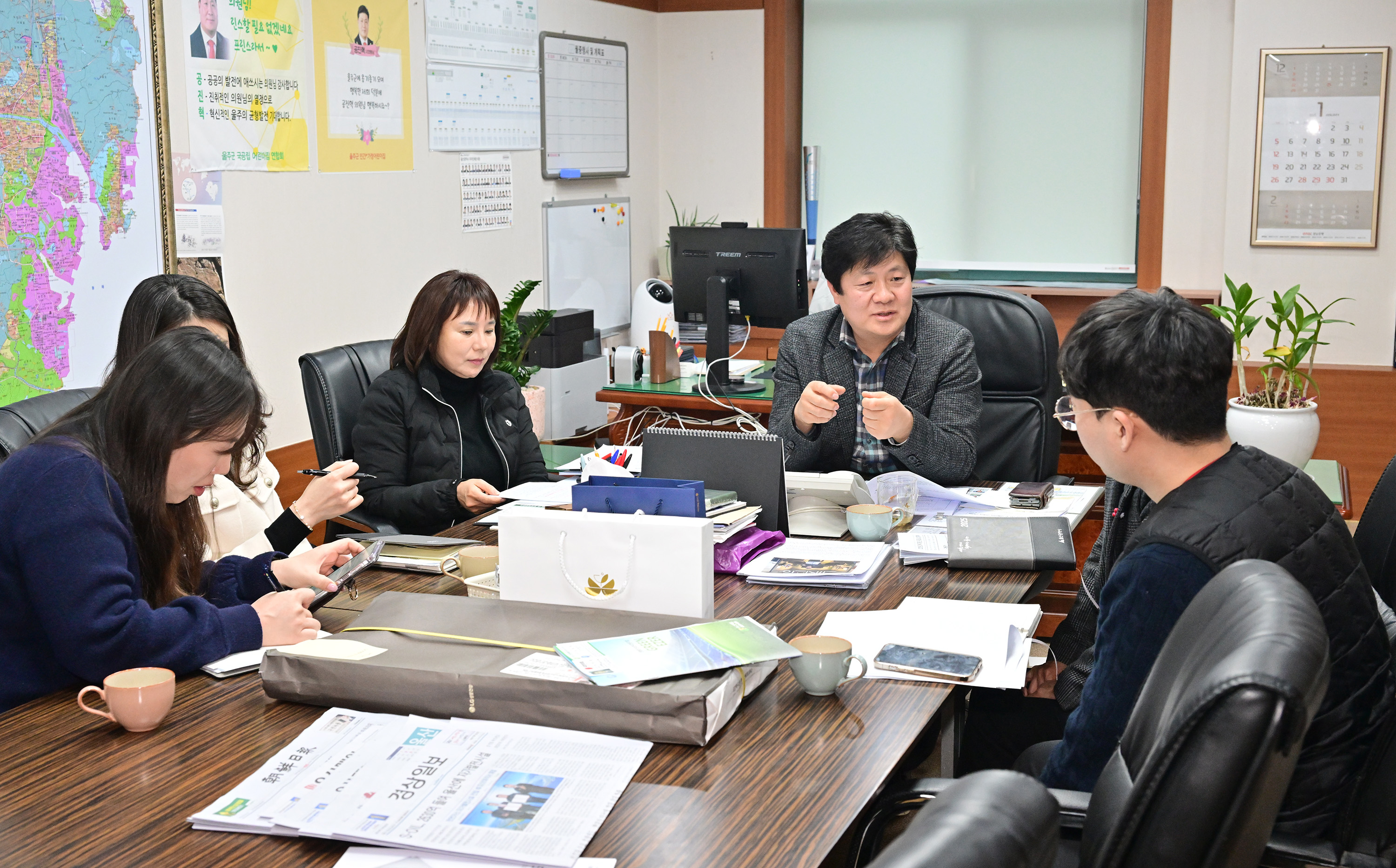 공진혁 운영위원장, 다문화가정 한국전통체험 활성화 방안 간담회3