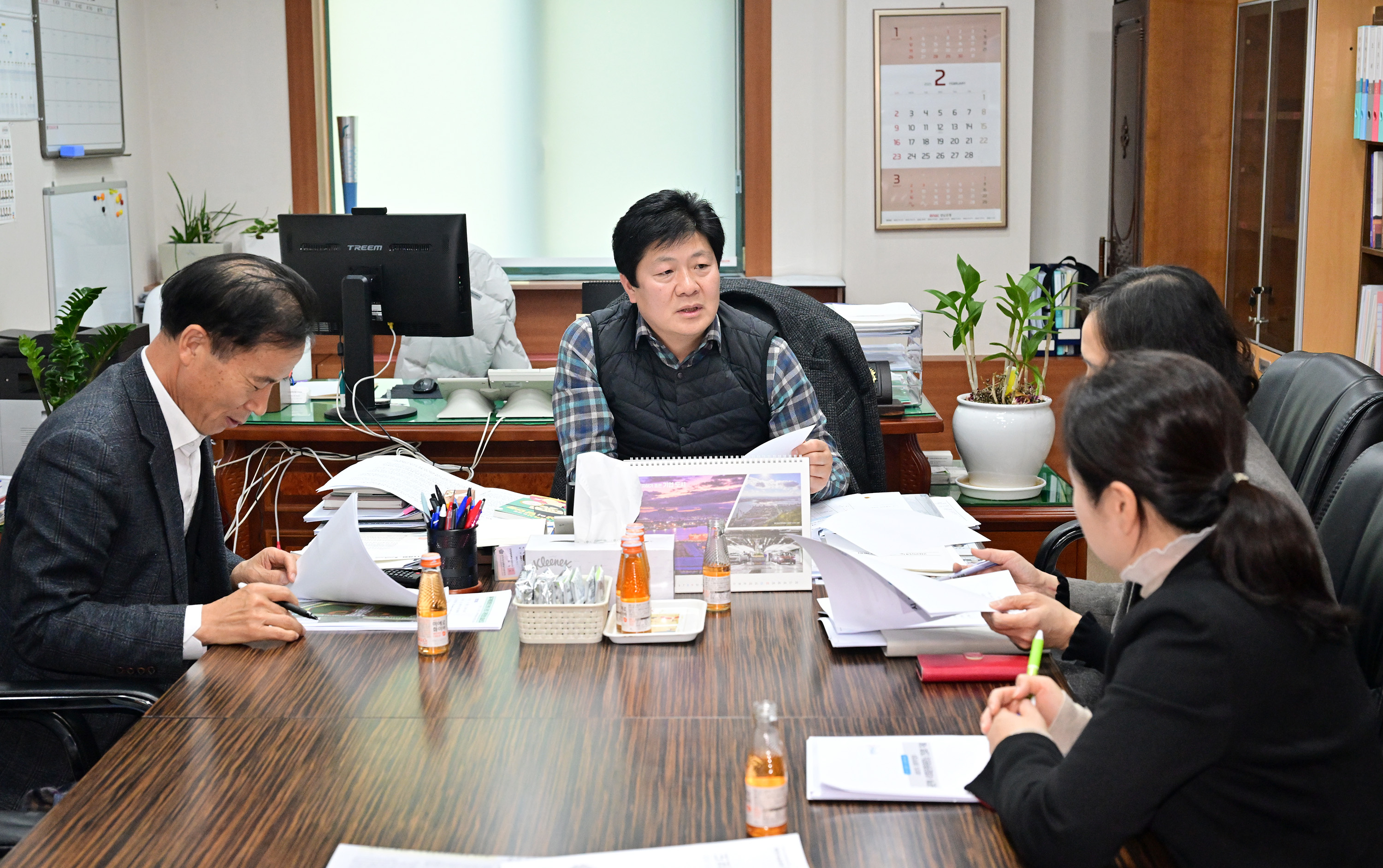 공진혁 운영위원장, 울주군 2025년도 중점 추진사업에 대한 업무보고 청취2