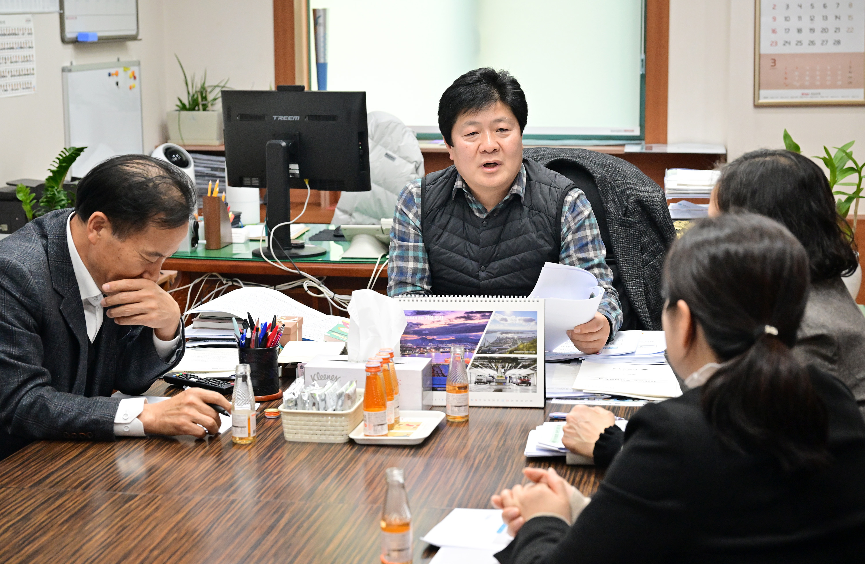 공진혁 운영위원장, 울주군 2025년도 중점 추진사업에 대한 업무보고 청취5