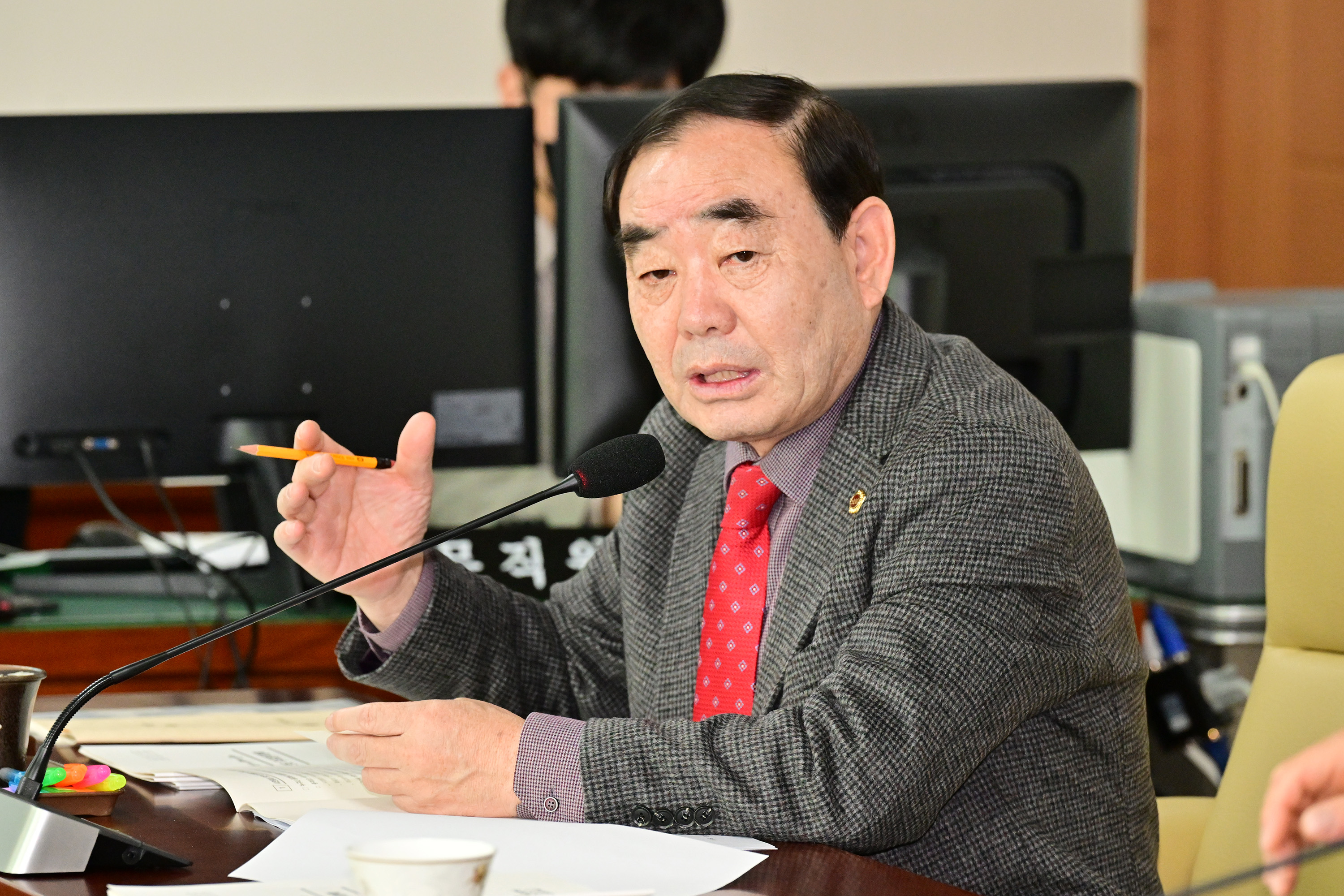 행정자치위원회, 행정국·홍보실 소관 2025년도 주요업무보고 청취 및 조례안 심사6