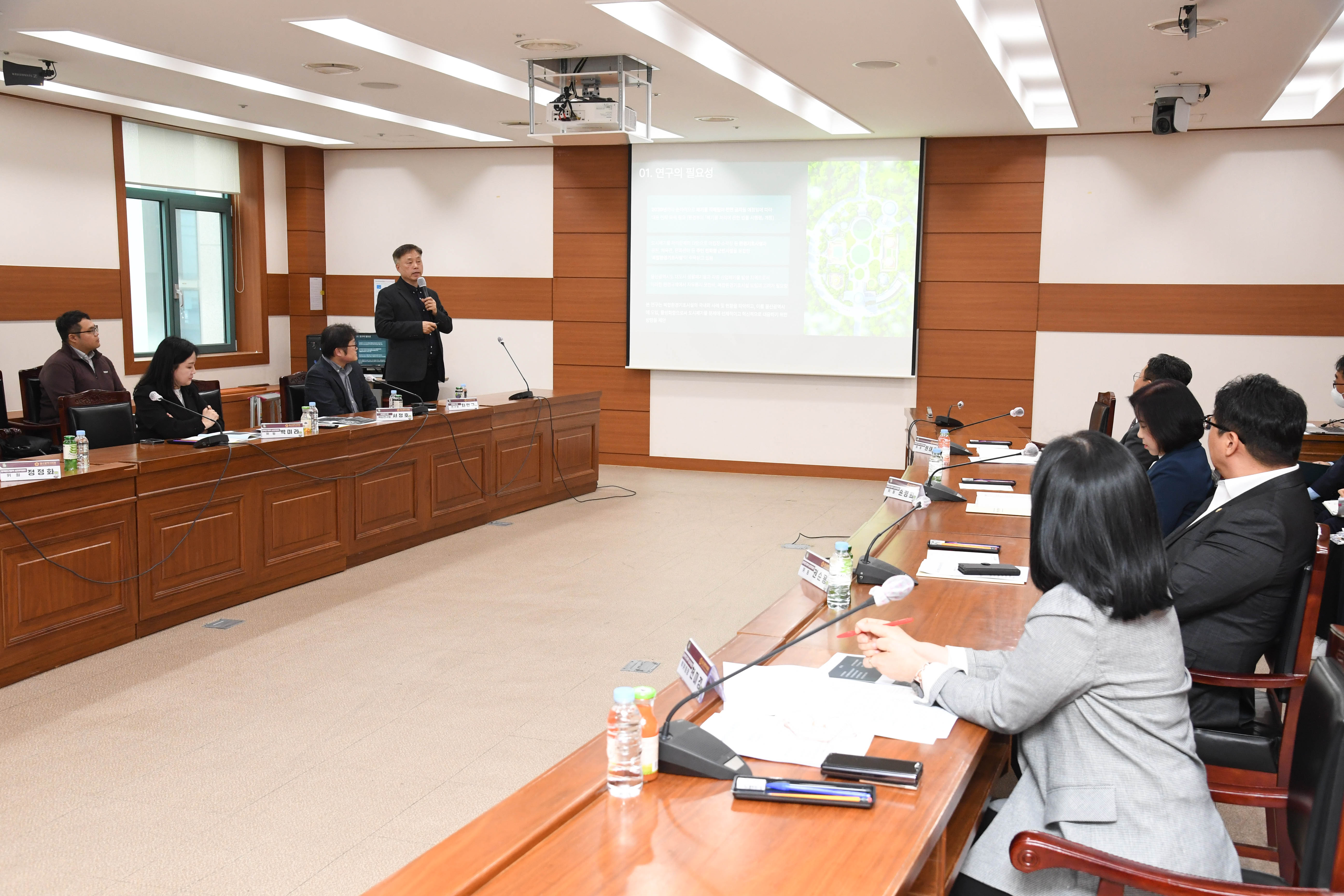 2025년 제2회 정책연구용역 심의위원회3