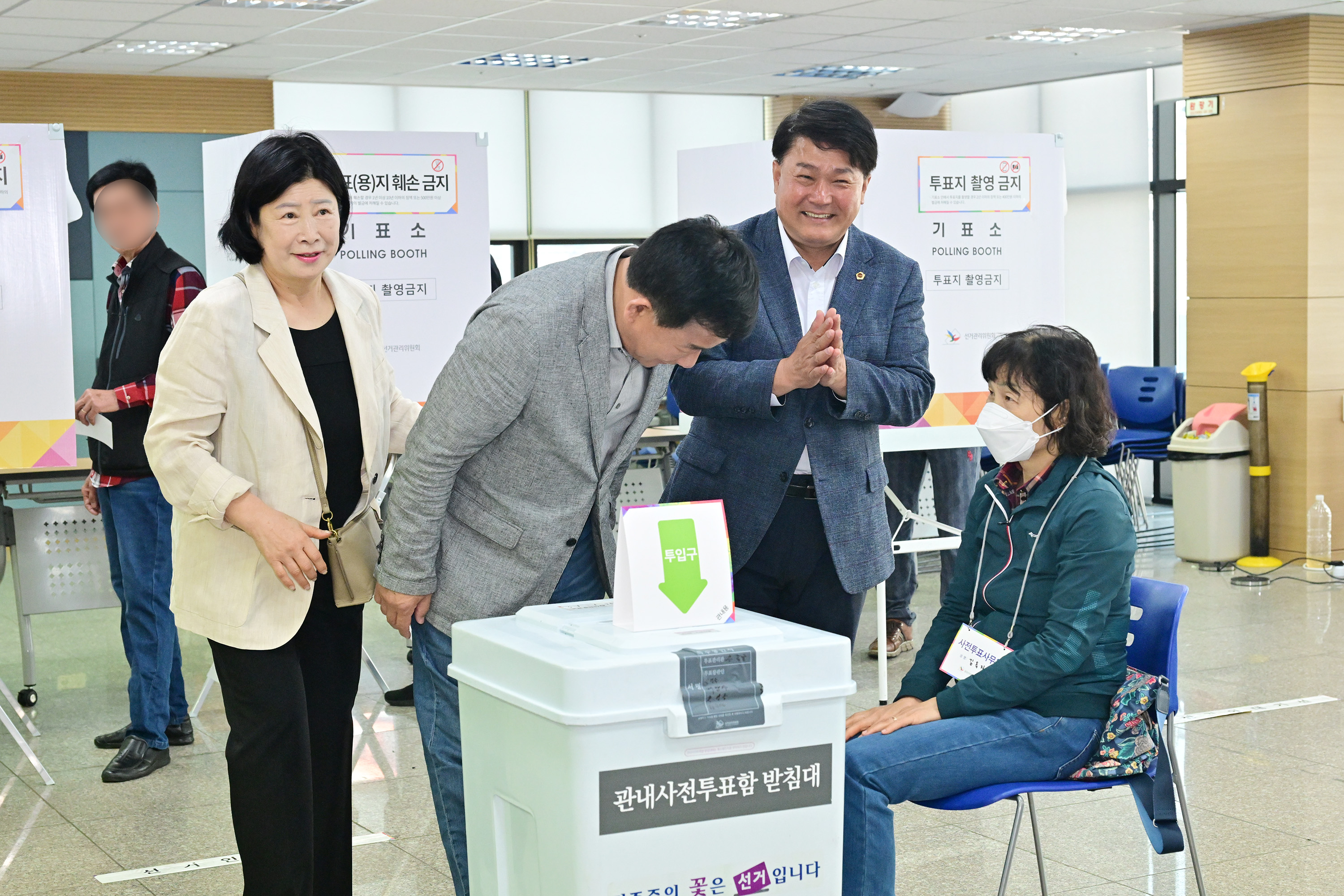 이성룡 의장, 제21대 대통령선거 사전투표3