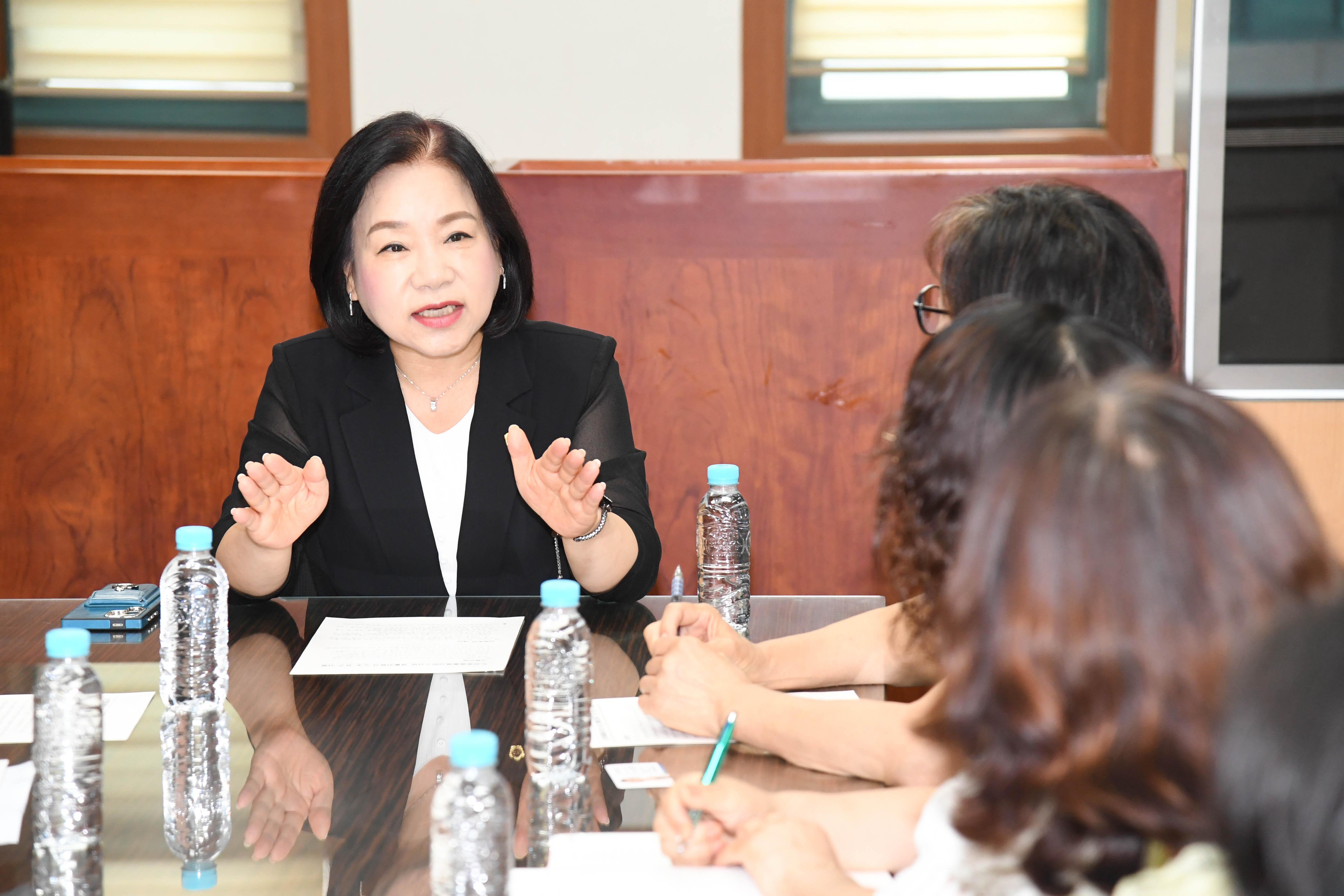 손명희 의원, 노인돌봄 생활지원사 처우 개선 관련 간담회6