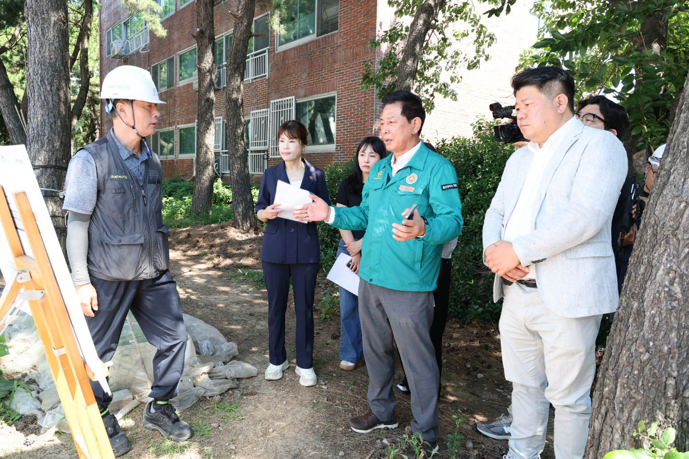 홍유준 문화복지환경위원장, 동구 방어동 청년희망주택 건립 현장 점검2