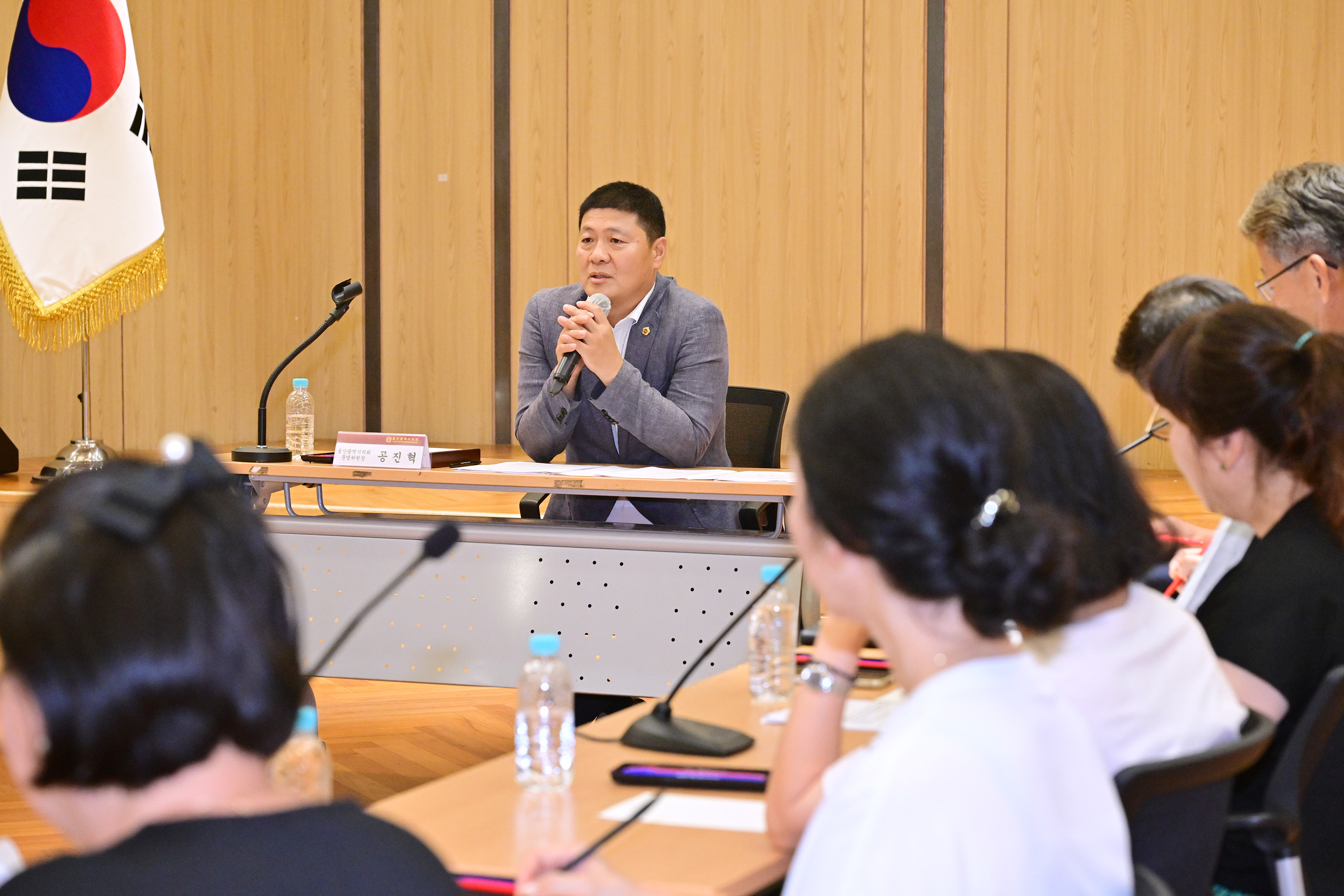 공진혁 운영위원장, 노후아파트 용도지역변경 요청 관련 주민간담회8