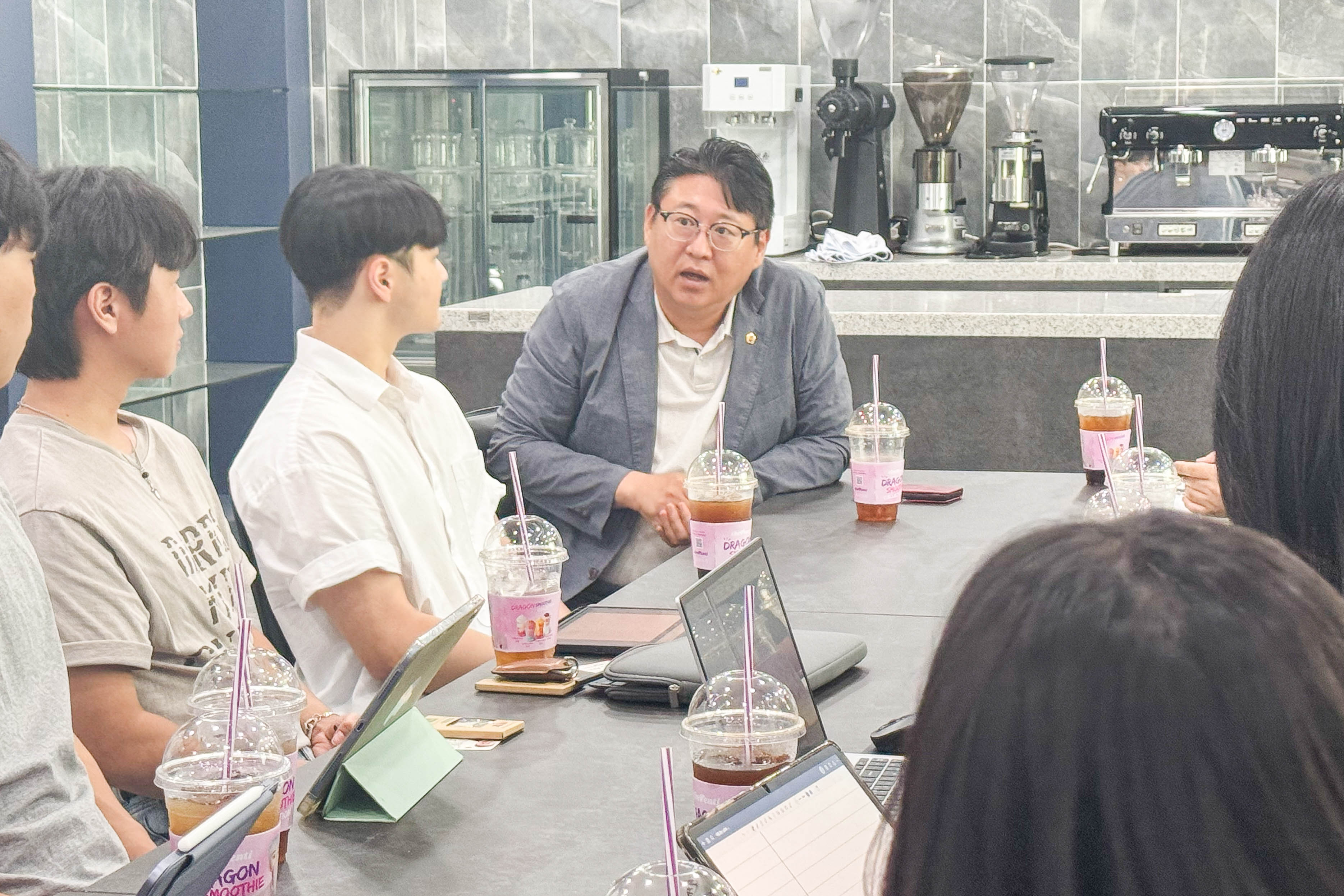 권순용 의원, 울산과학대 학생비상대책위원회 간담회1