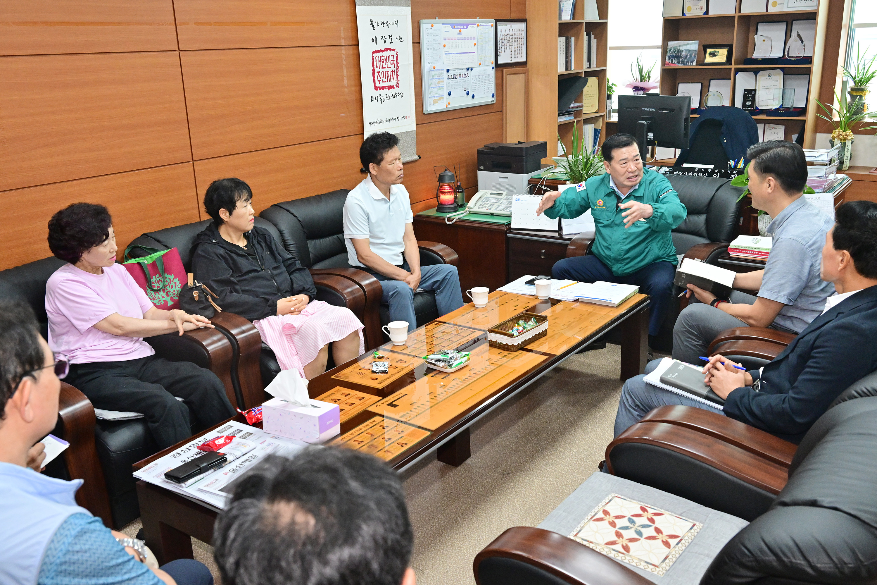 이장걸 행정자치위원장, 군부대 이전 사업과 연계한 지역 발전 방안 논의6