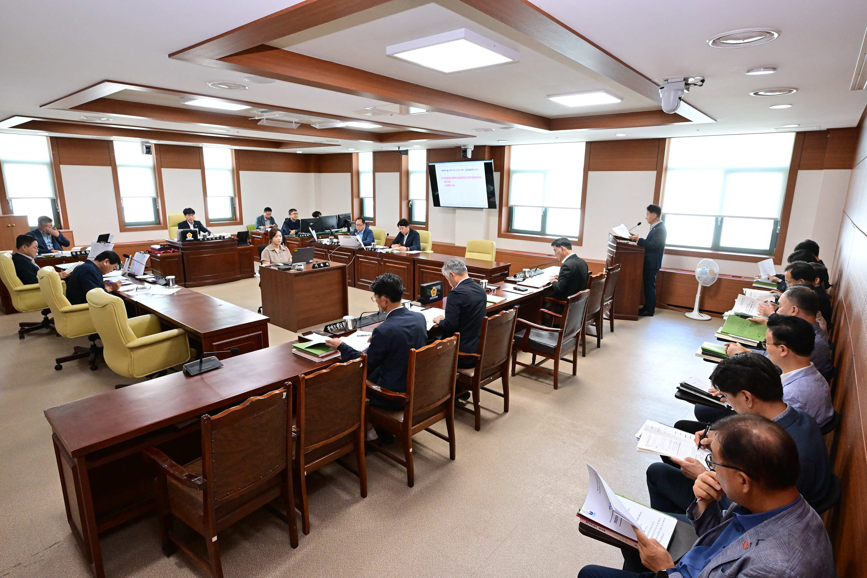 산업건설위원회, 교통국·농수산물도매시장관리사업소·건설주택국 소관 2025년도 제2회 울산광역시 추가경정예산안3