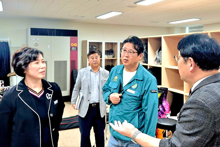 권순용 의원, 학생교육문화회관 주요사업 현황 점검 간담회3