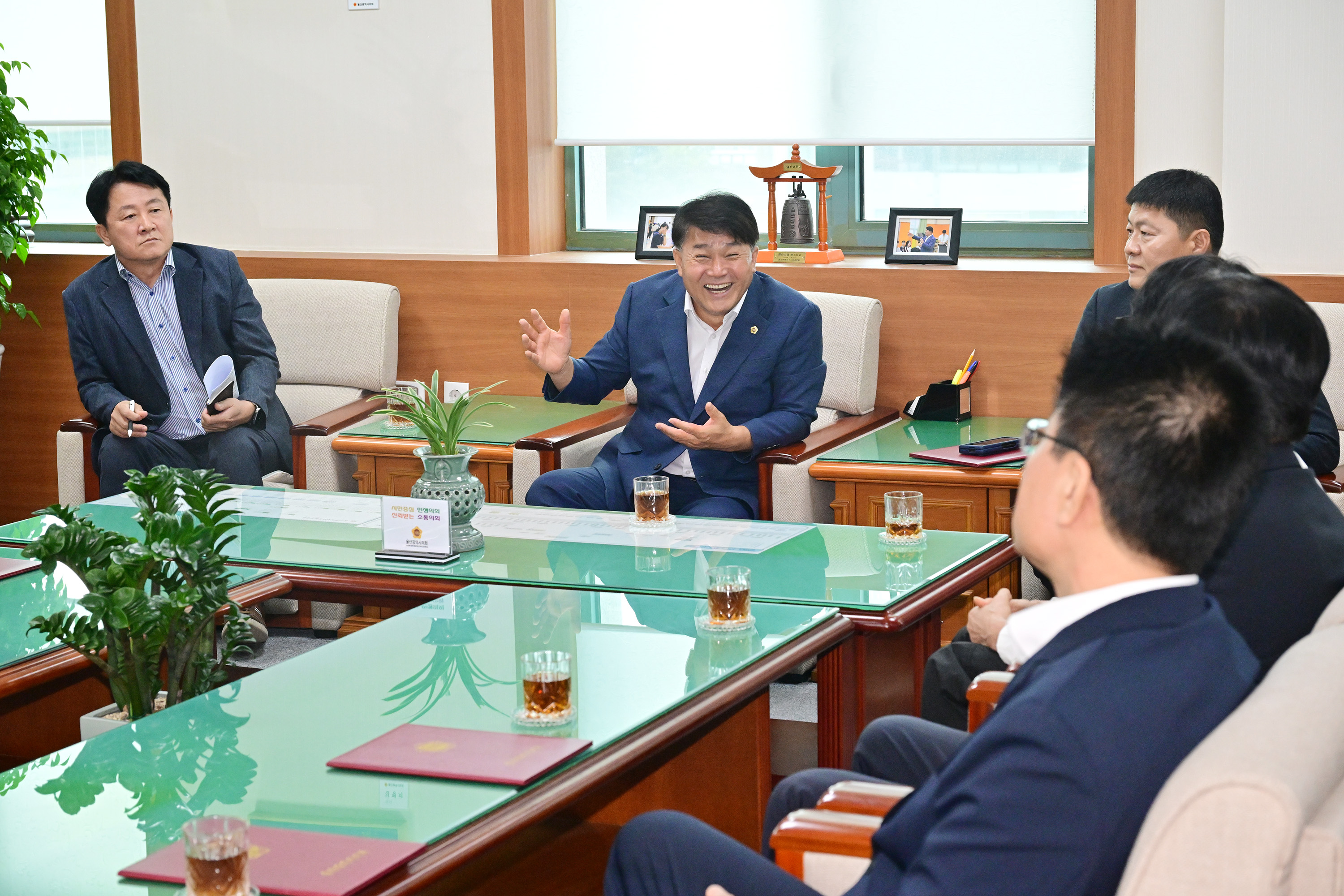 울산광역시의회, 조례 입법평가 위원 위촉 및 연구용역 중간보고회14