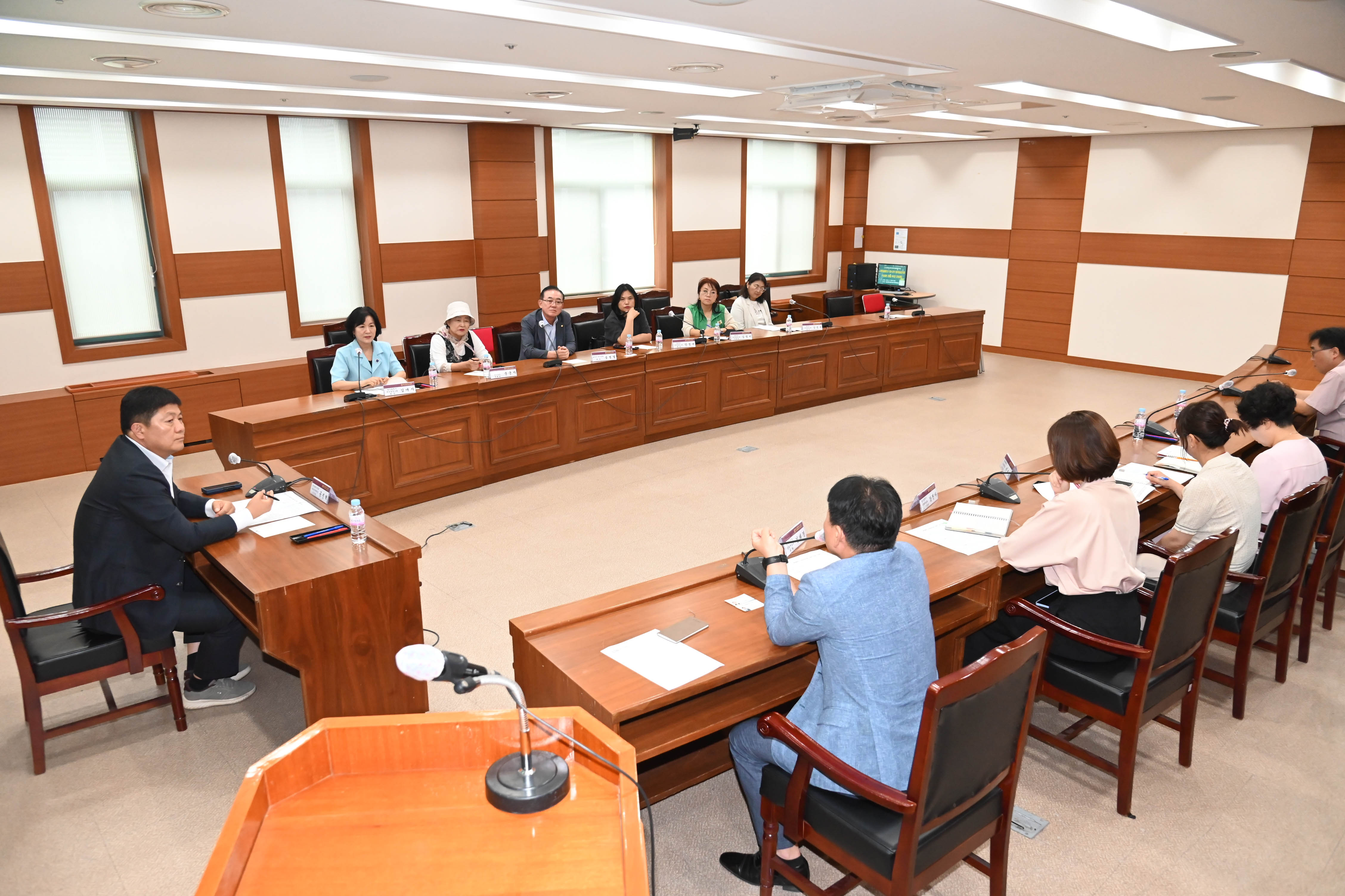 공진혁 의회운영위원장, 새마을문고 창시자 엄대섭 선생 기념관 건립 논의8
