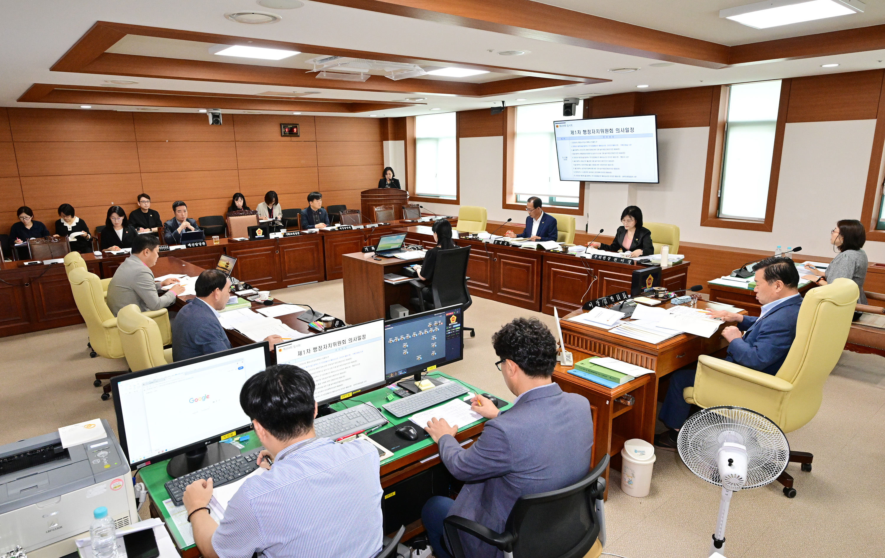 행정자치위원회, 기획조정실·행정국·권익인권담당관 소관 2025년도 제2회 추가경정예산안 등 심사1
