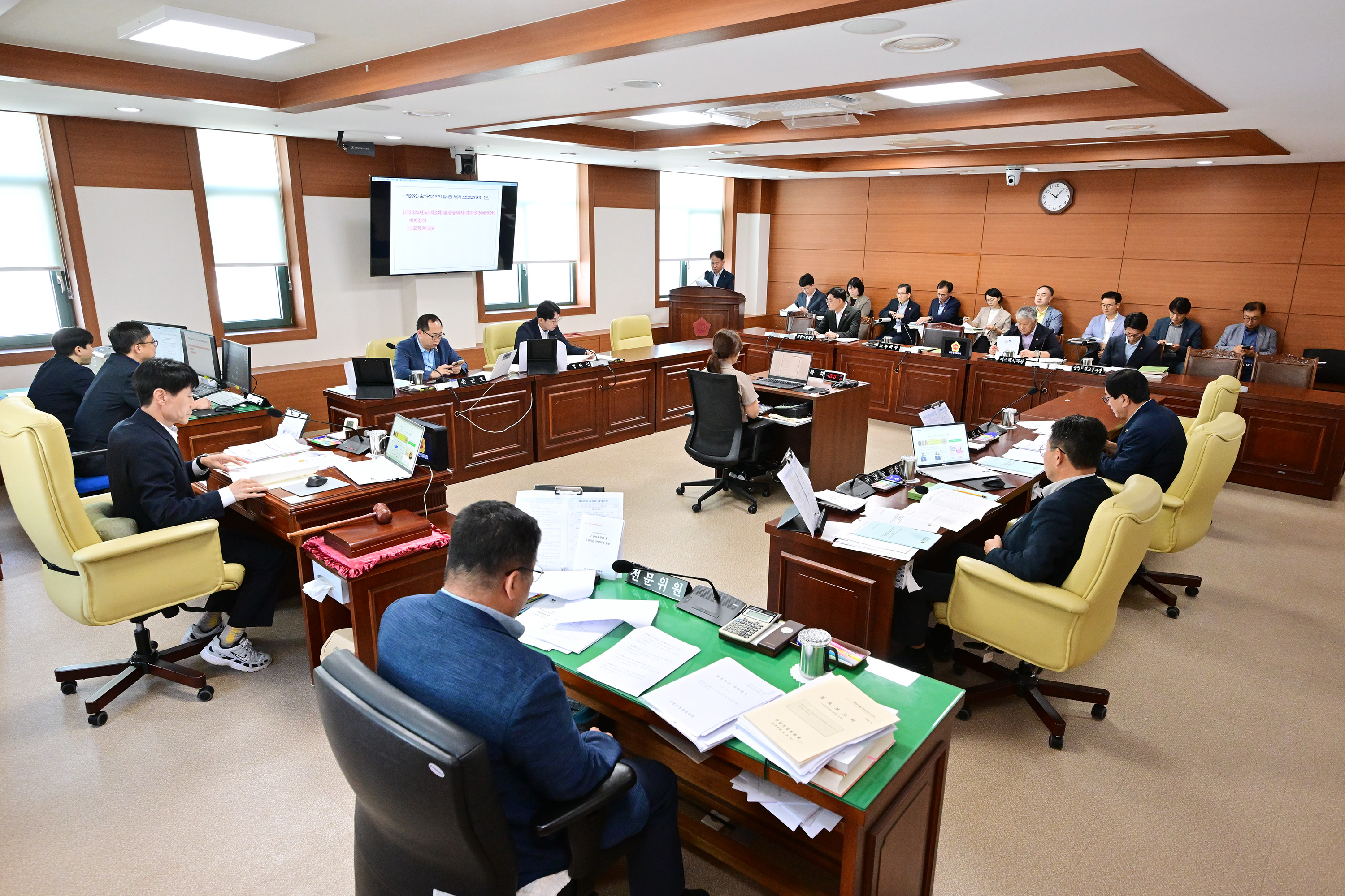 산업건설위원회, 교통국·농수산물도매시장관리사업소·건설주택국 소관 2025년도 제2회 울산광역시 추가경정예산1