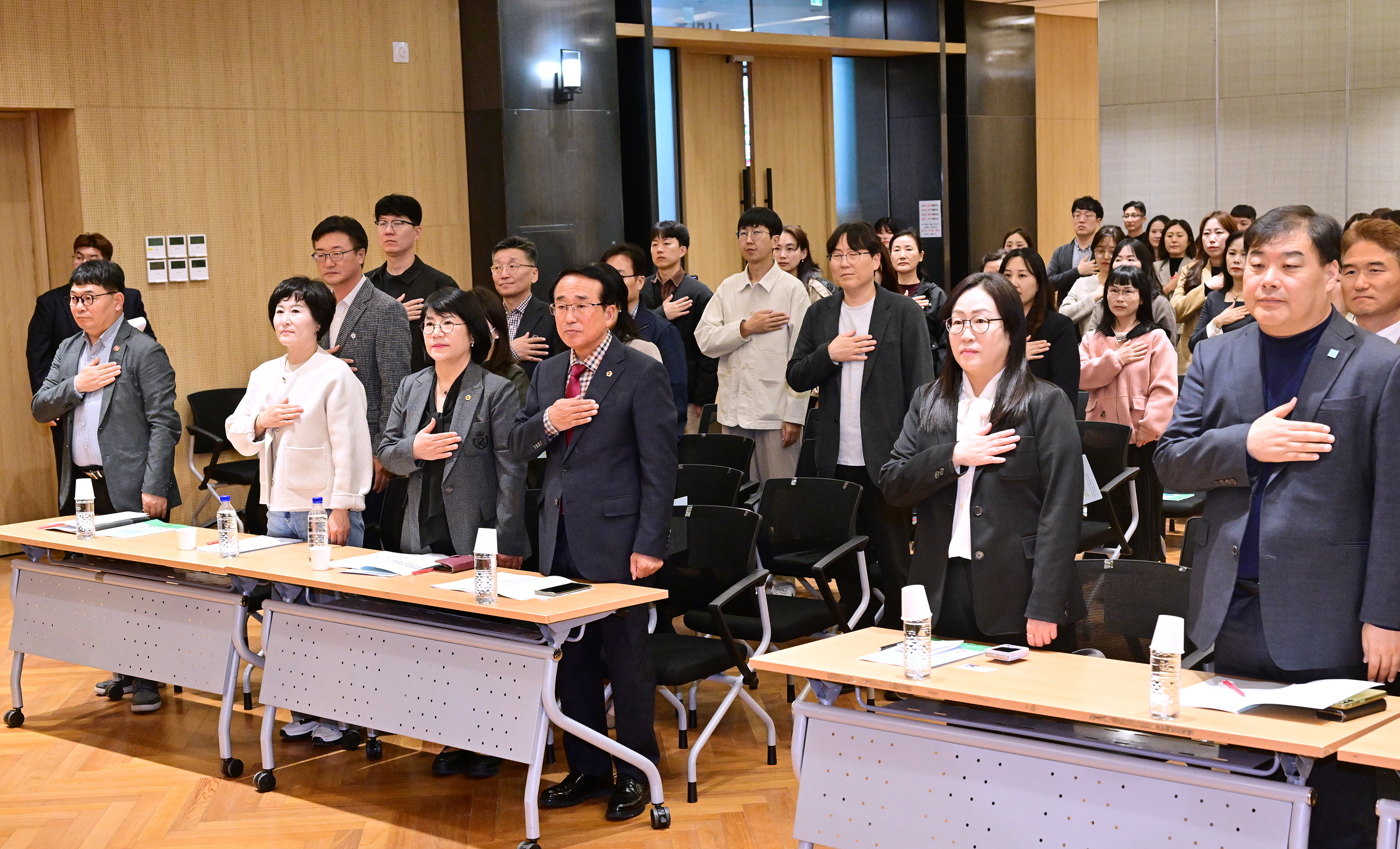 안수일·이영해 의원, 2025년 가정위탁 활성화 성과보고회2