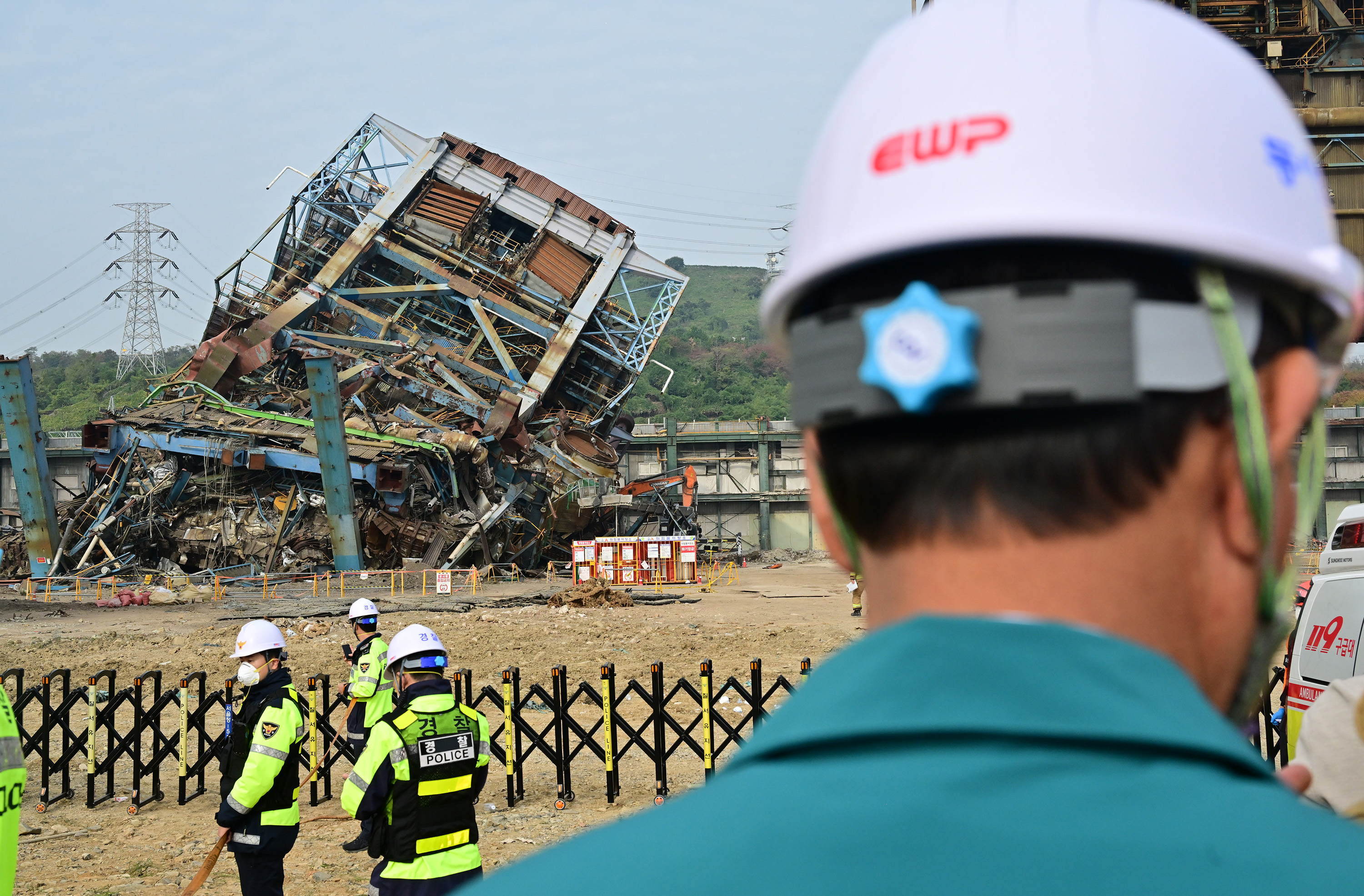 행정자치위원회, 한국동서발전 울산화력발전소 사고 현장방문12