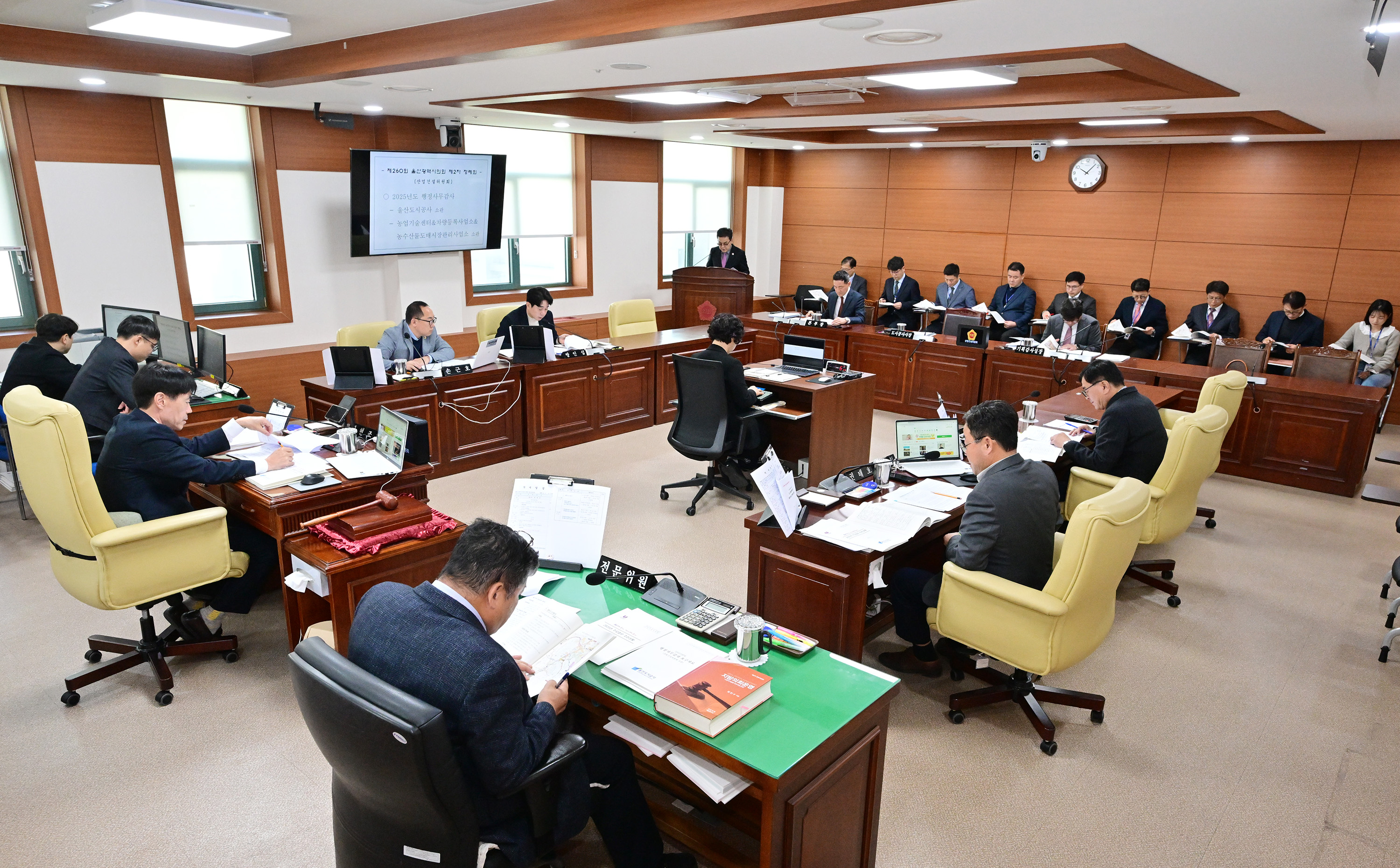 산업건설위원회, 울산도시공사 소관 2025년도 행정사무감사1