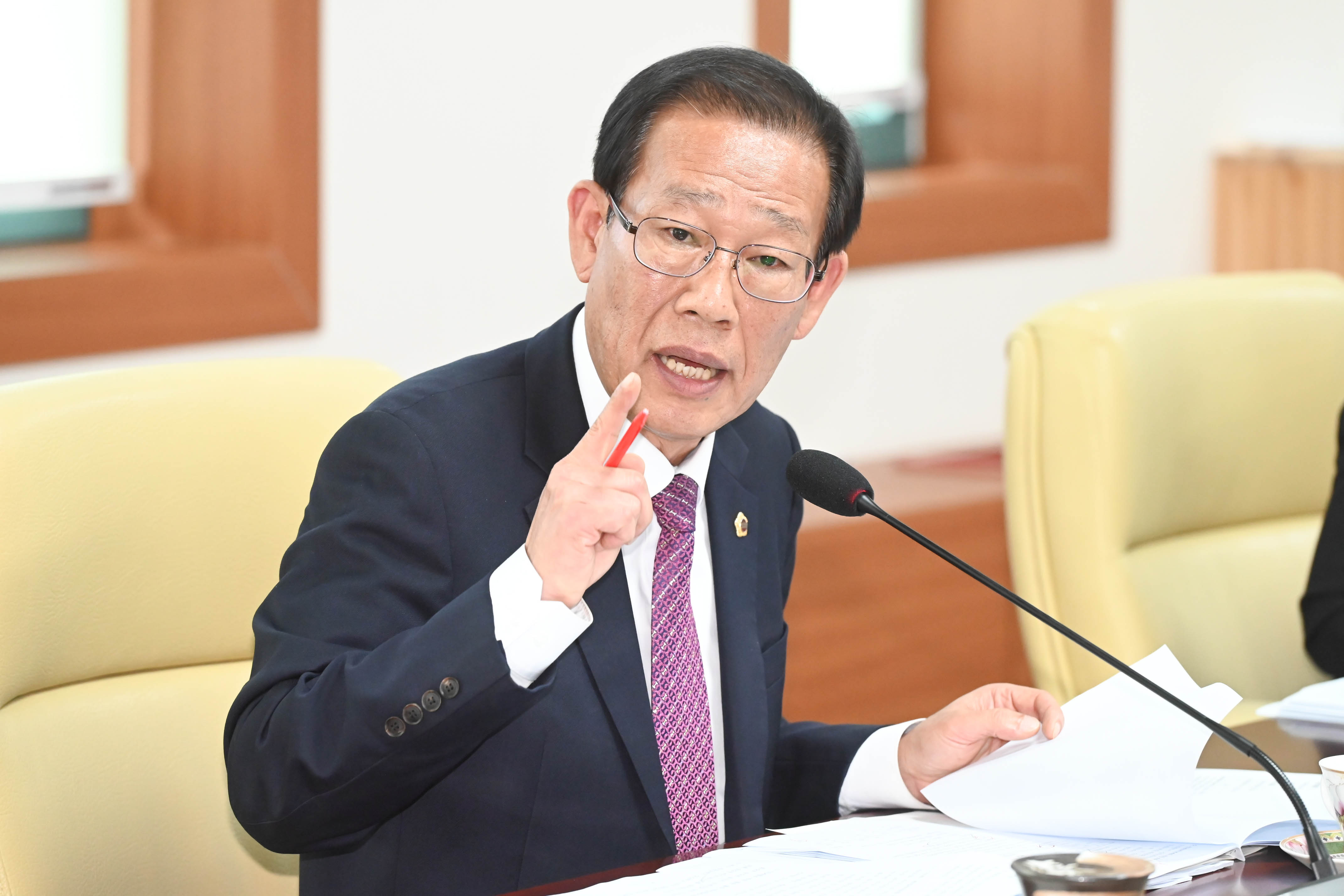 행정자치위원회, 공유재산 관리계획(안), 조례안 등 심사7