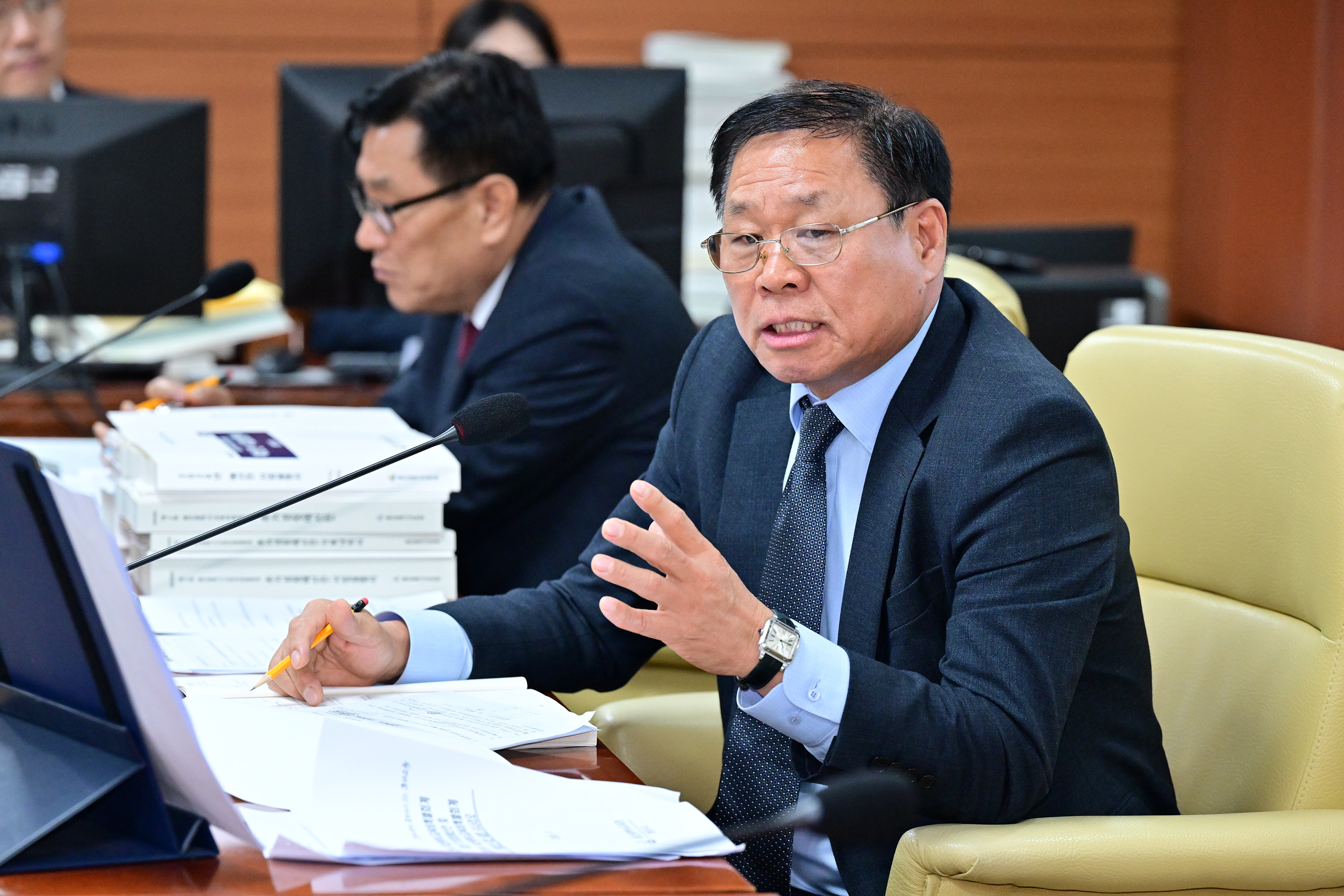 교육위원회, 감사관·행정국·공보담당관 소관 2026년도 본예산안 및 2025년도 제2회 추경예산안 예비심사6