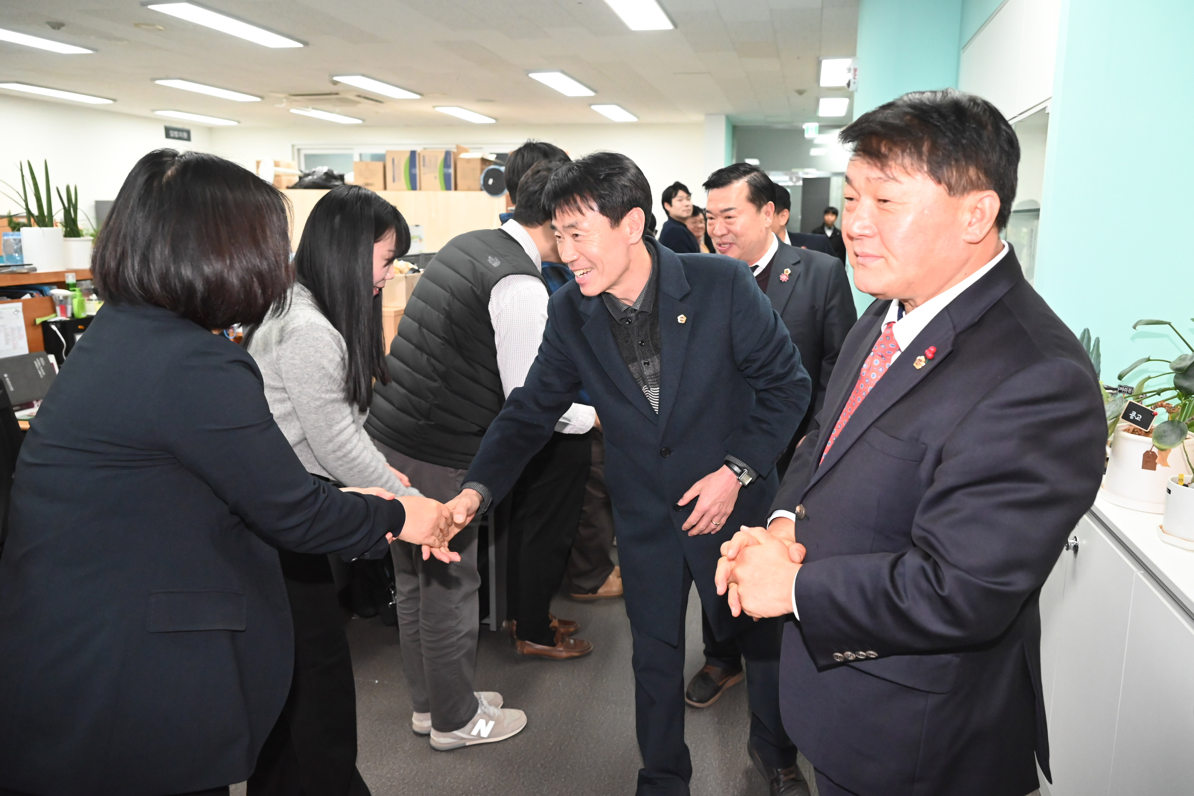 신년맞이 부서 순회 방문3
