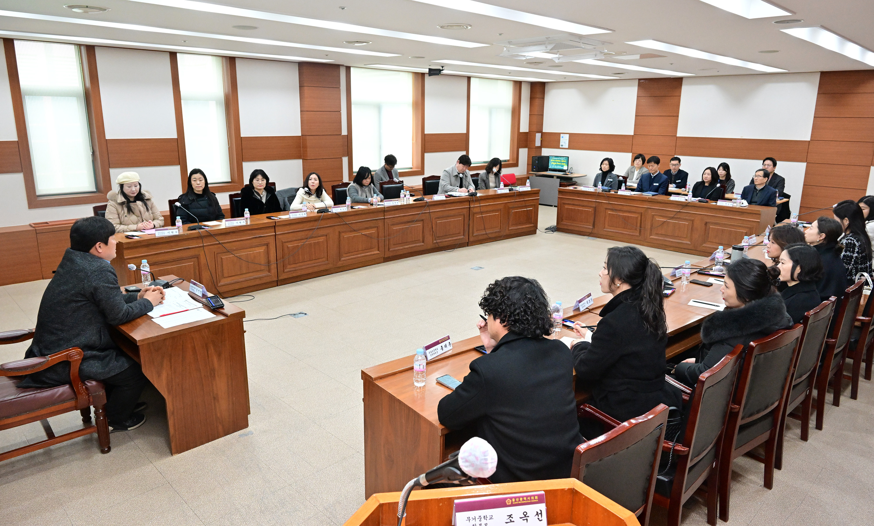 공진혁 운영위원장, 울주군 초등학교 스쿨버스 운행관련 학부모 간담회11