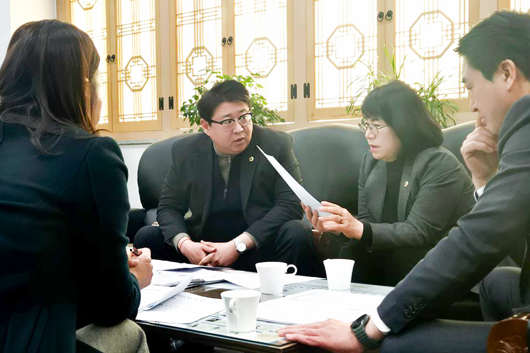  권순용 의원, 여천초 통학로 환경개선 후속 실무협의 회의2