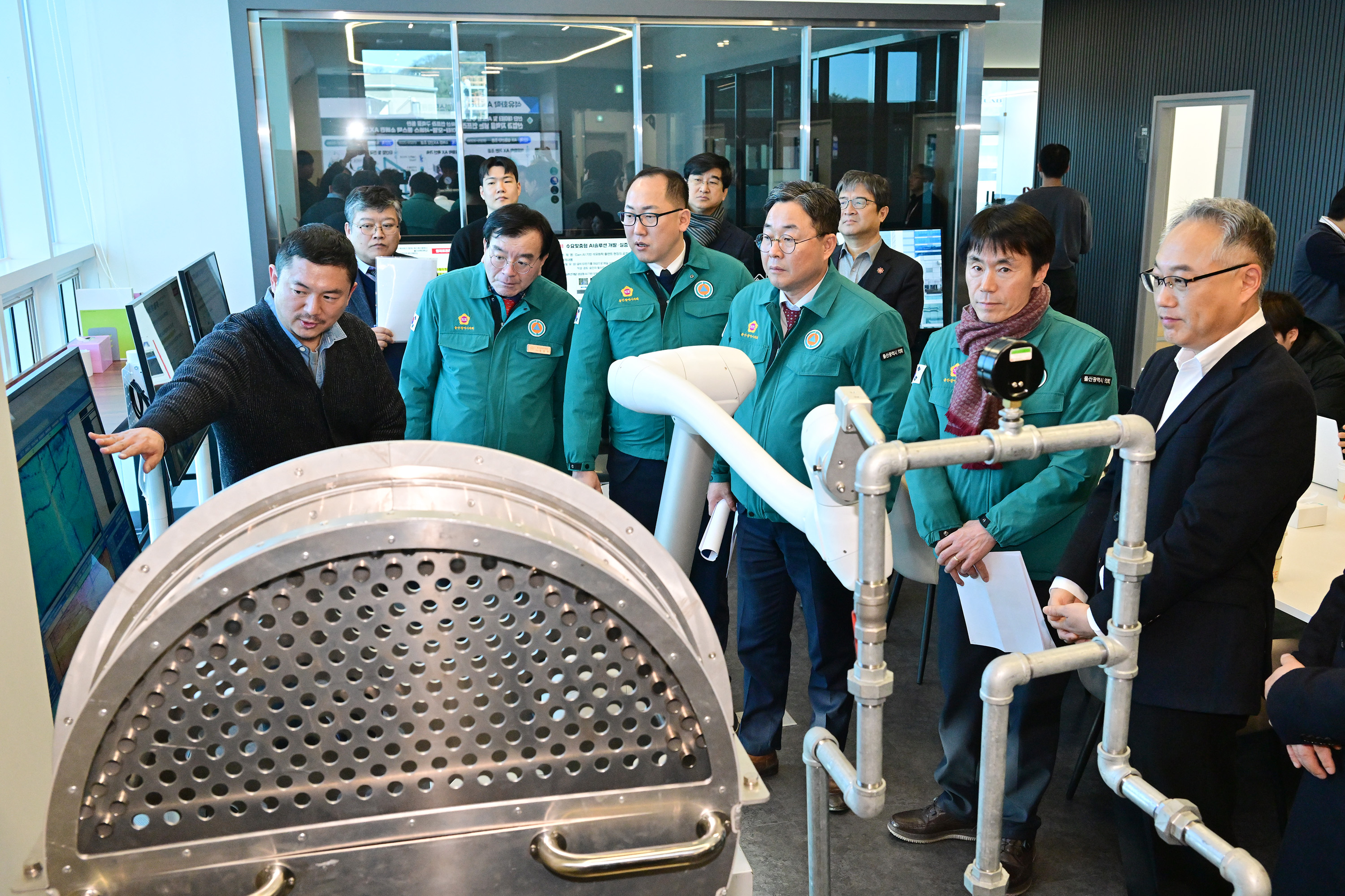 산업건설위원회, AI 관련 시설 방문8