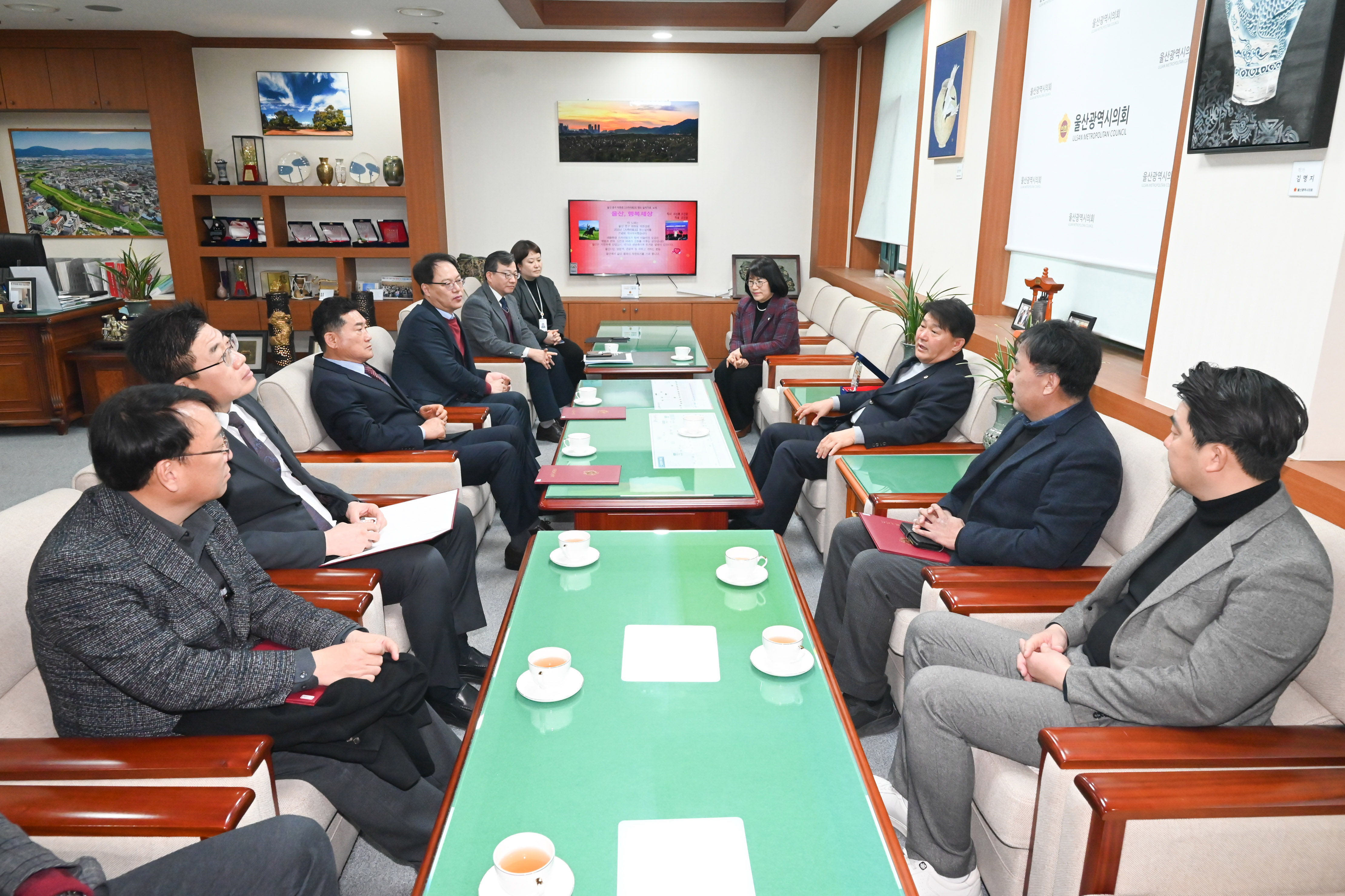 이성룡 의장, 윤리심사자문위원회 위원 위촉장 수여8